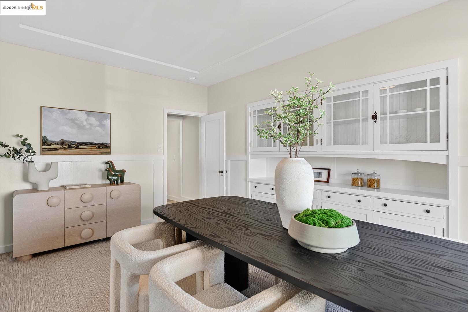 Detail Gallery Image 17 of 43 For 3622 Emerson St, Oakland,  CA 94610 - 5 Beds | 3 Baths