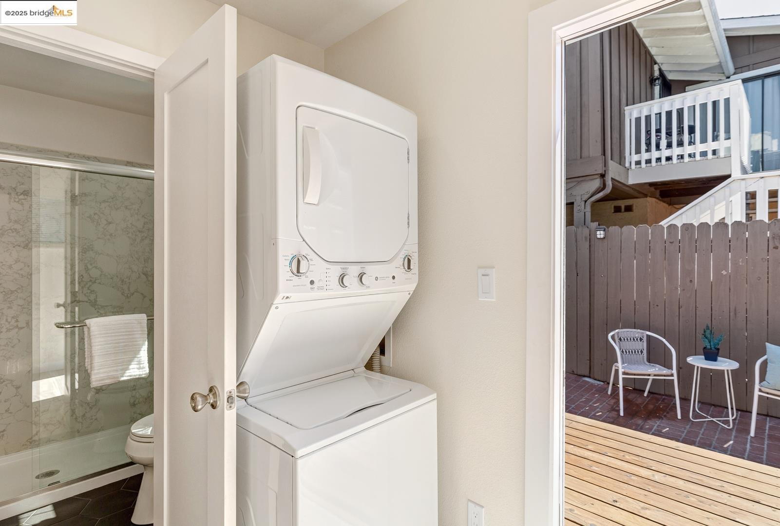 Detail Gallery Image 35 of 43 For 3622 Emerson St, Oakland,  CA 94610 - 5 Beds | 3 Baths