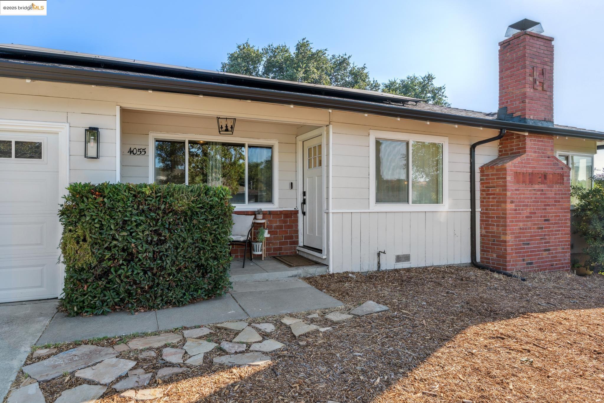 Detail Gallery Image 5 of 33 For 4055 Kimberly Pl, Concord,  CA 94521 - 3 Beds | 1/1 Baths