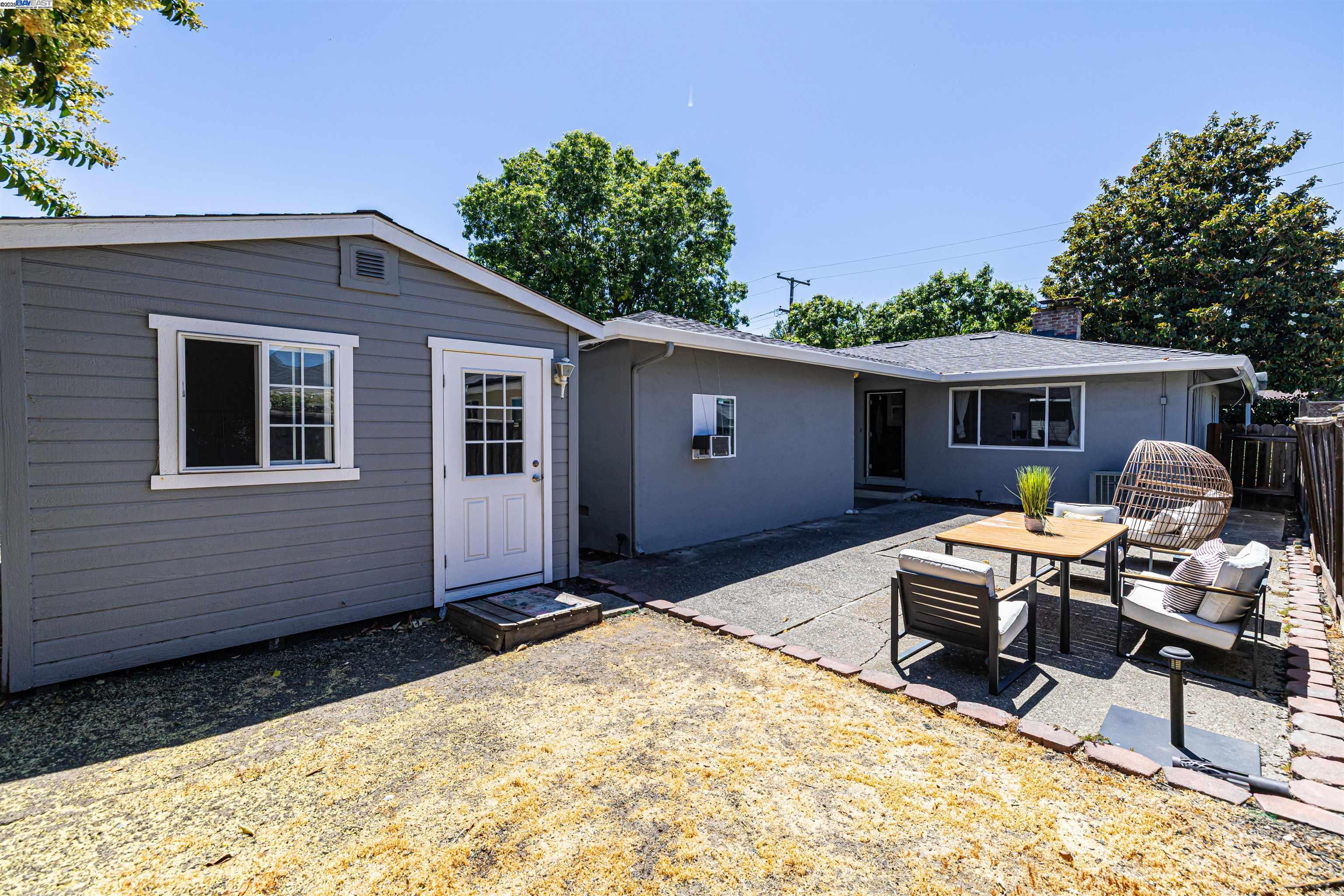 Detail Gallery Image 26 of 26 For 44 Duke Way, Pleasant Hill,  CA 94523 - 3 Beds | 2 Baths