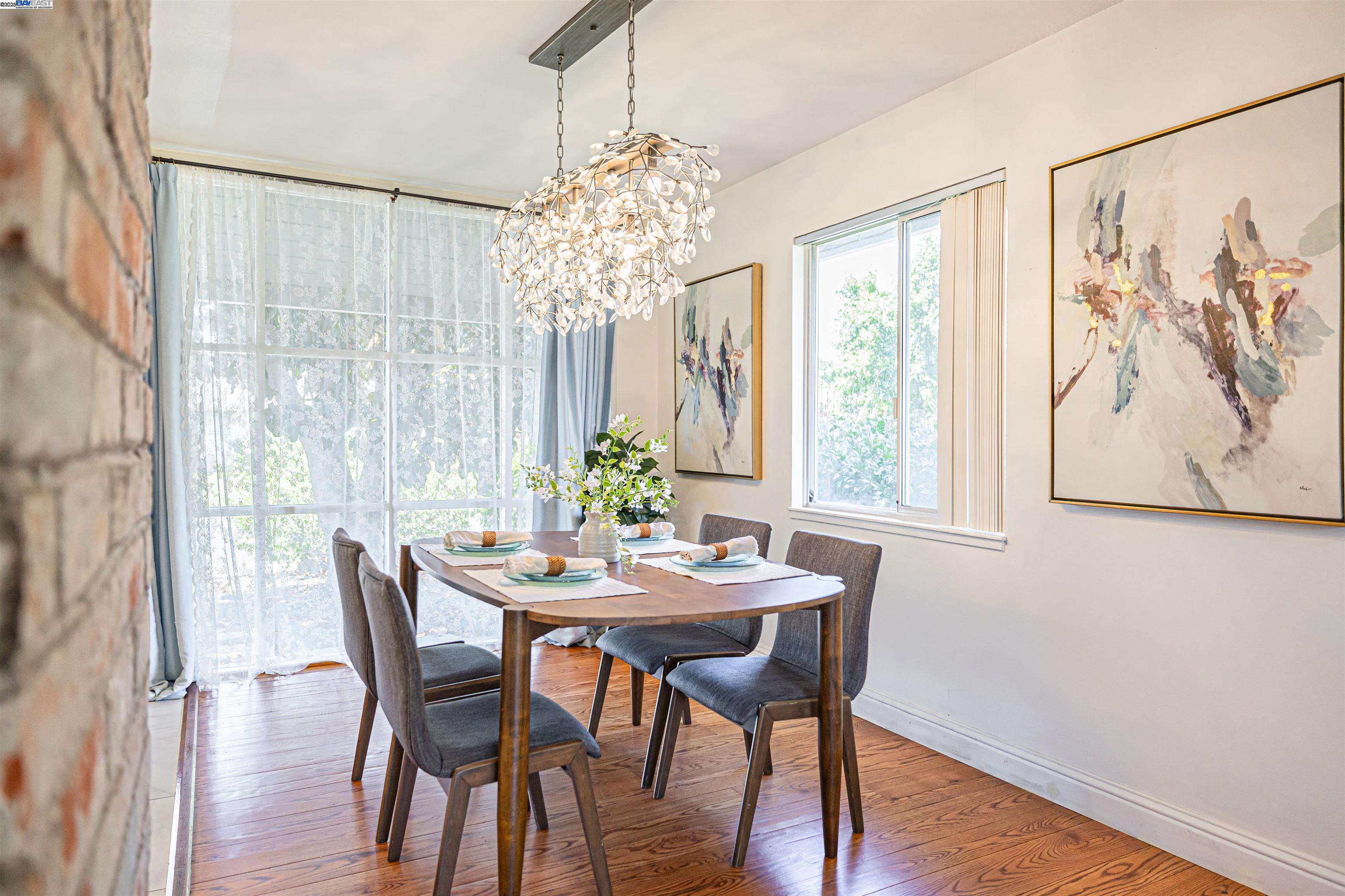 Detail Gallery Image 9 of 26 For 44 Duke Way, Pleasant Hill,  CA 94523 - 3 Beds | 2 Baths