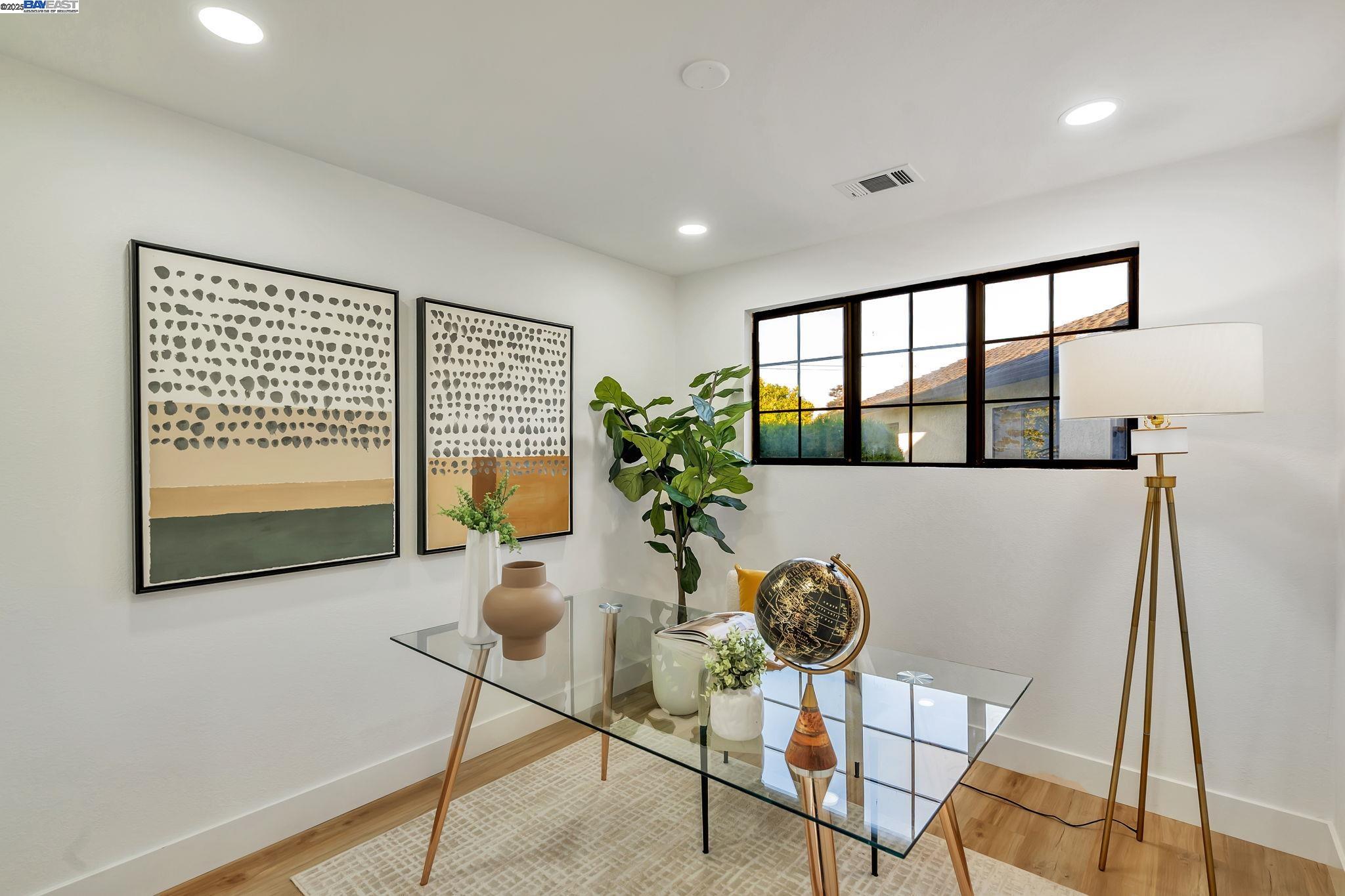 Detail Gallery Image 22 of 34 For 1575 via Lucas, San Lorenzo,  CA 94580 - 4 Beds | 3 Baths