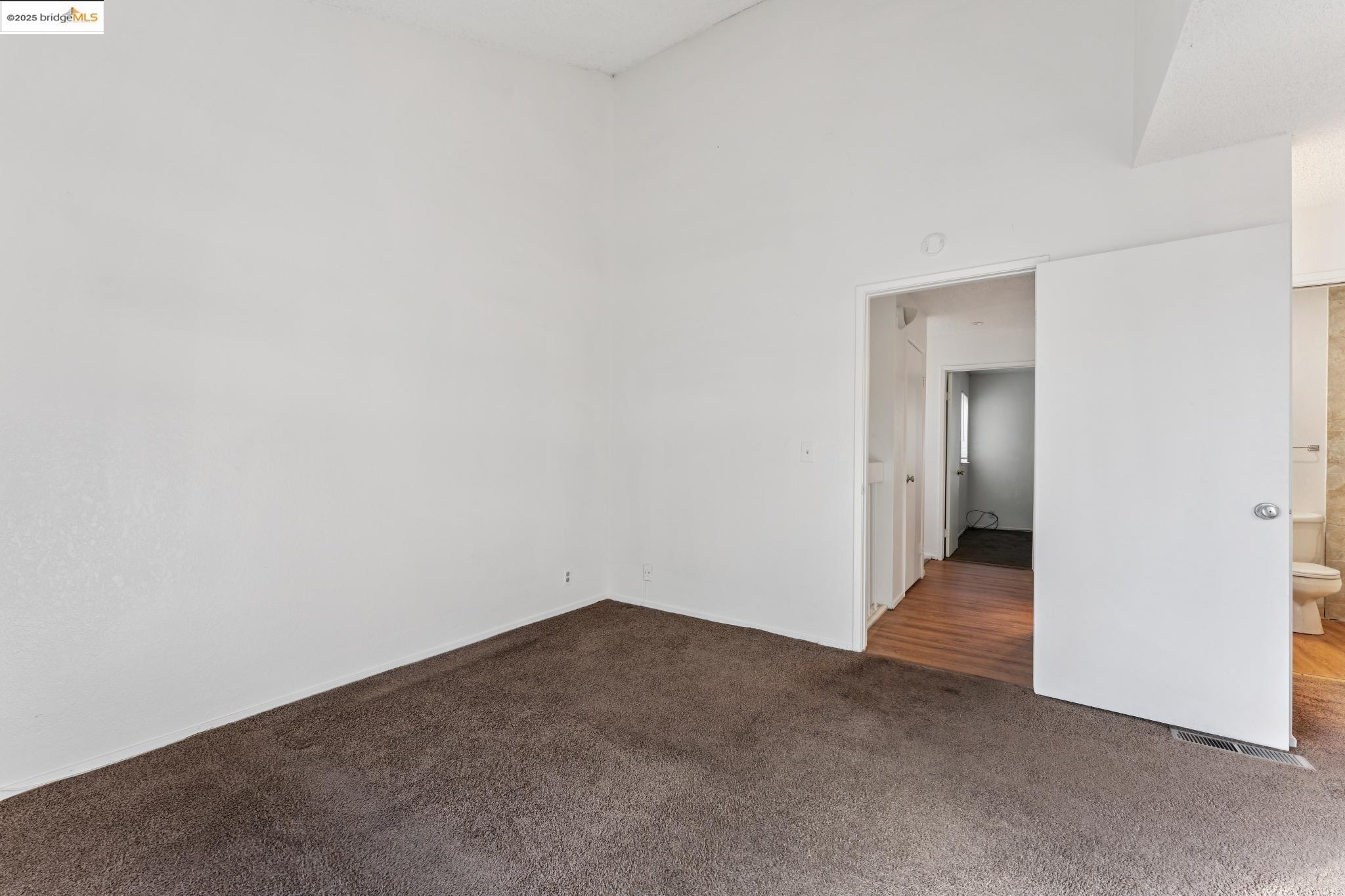 Photo #36: 41110416 Listing: Photo #36
