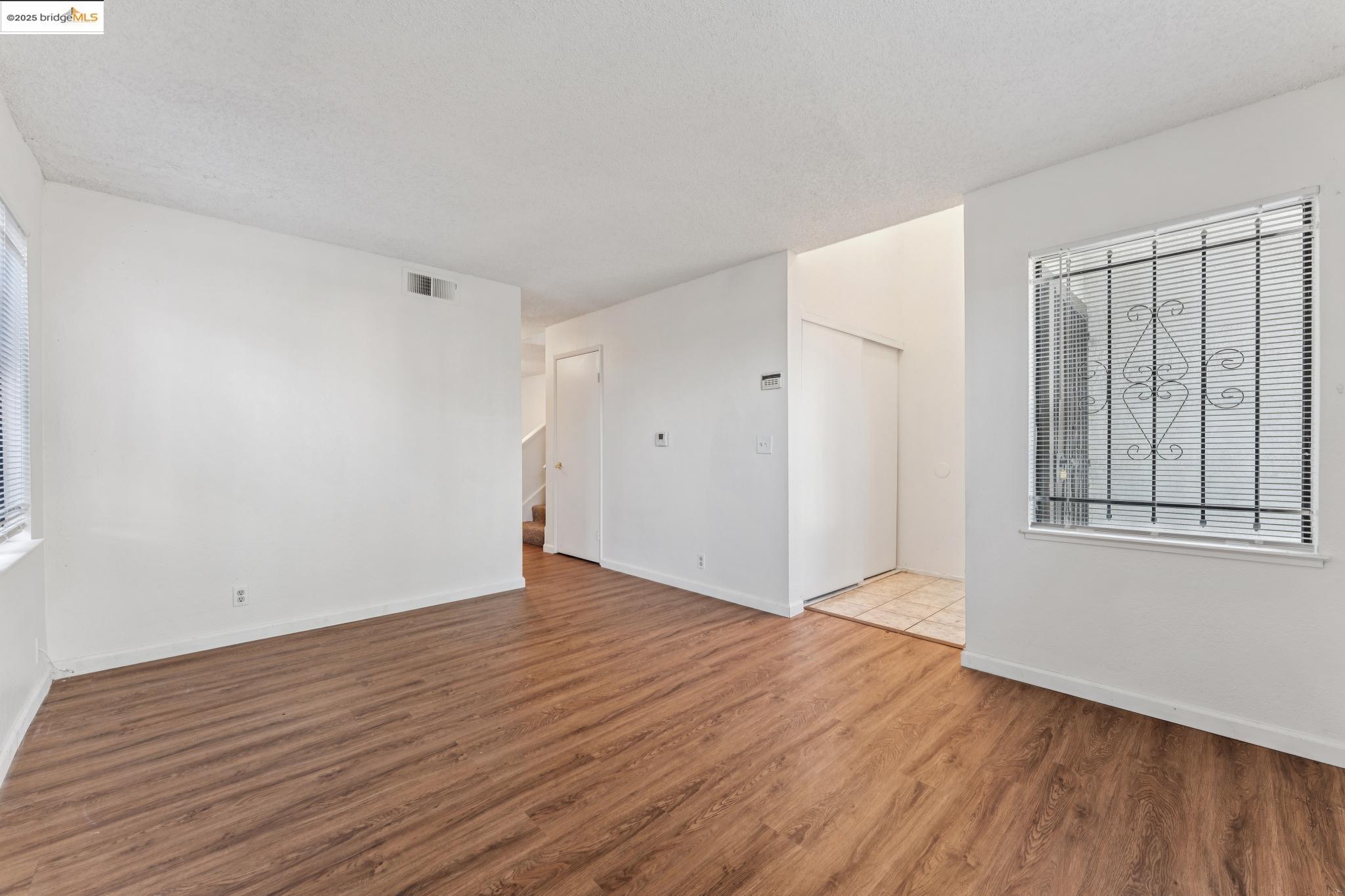 Photo #6: 41110416 Listing 