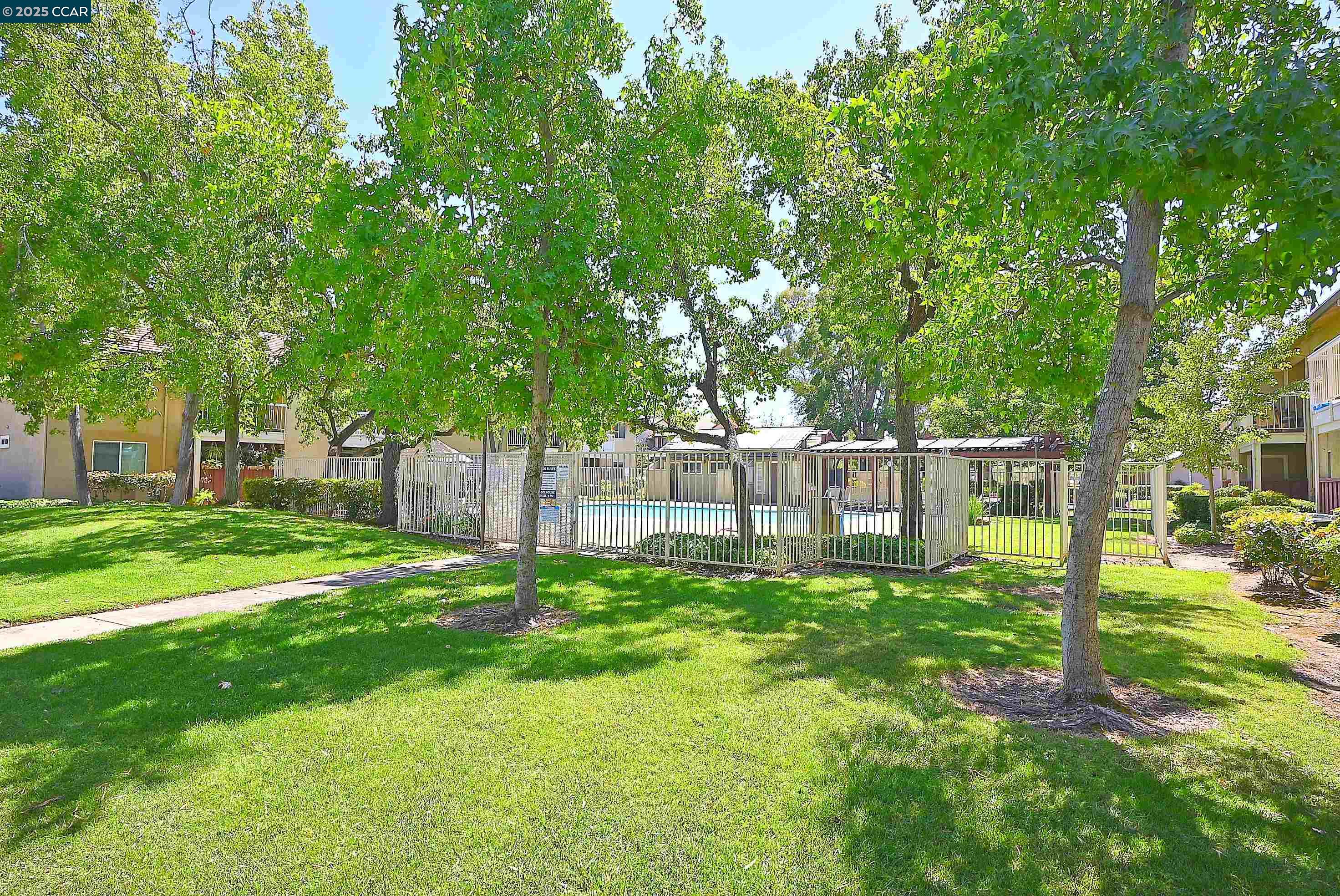 Photo #31: 41110417 Listing: Photo #31