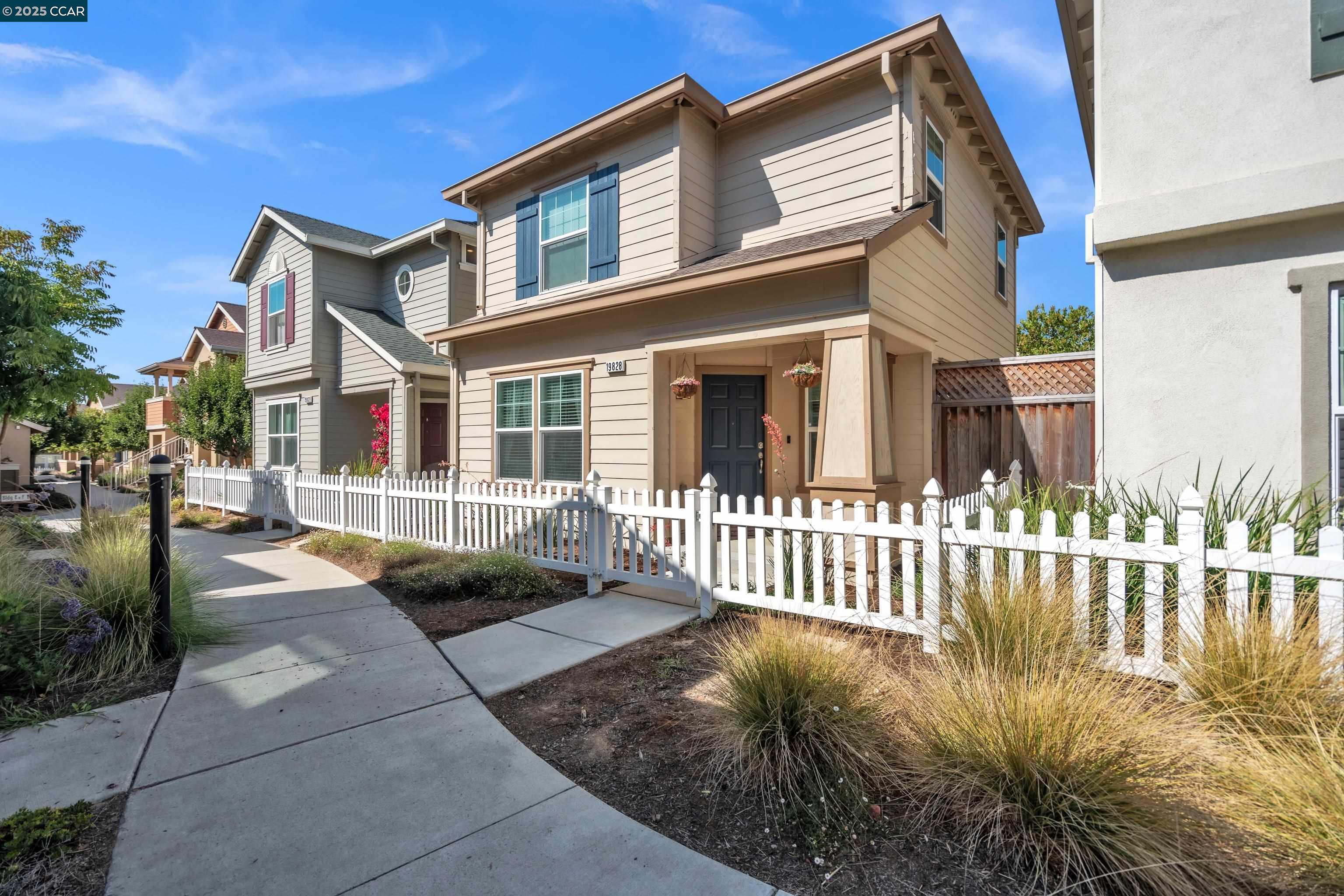 Detail Gallery Image 27 of 31 For 19828 Gabilan View Dr, Salinas,  CA 93906 - 2 Beds | 2/1 Baths