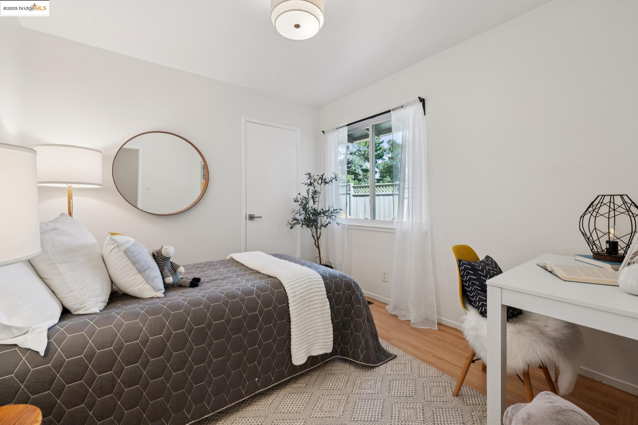 Detail Gallery Image 36 of 59 For 6827 Ridgewood Dr., Oakland,  CA 94611 - 5 Beds | 3 Baths