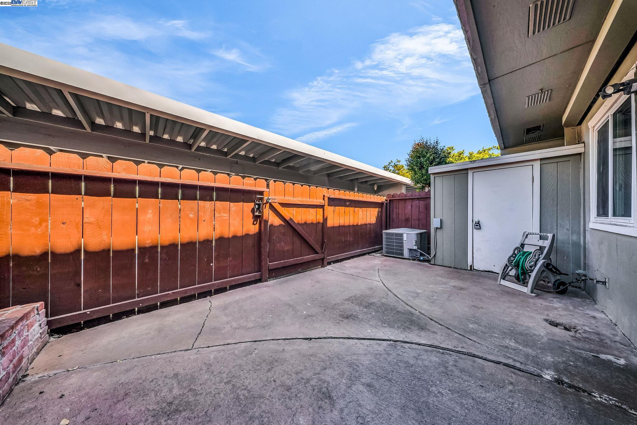 Detail Gallery Image 19 of 24 For 4446 Seminole Way, Pleasanton,  CA 94588 - 4 Beds | 2/1 Baths