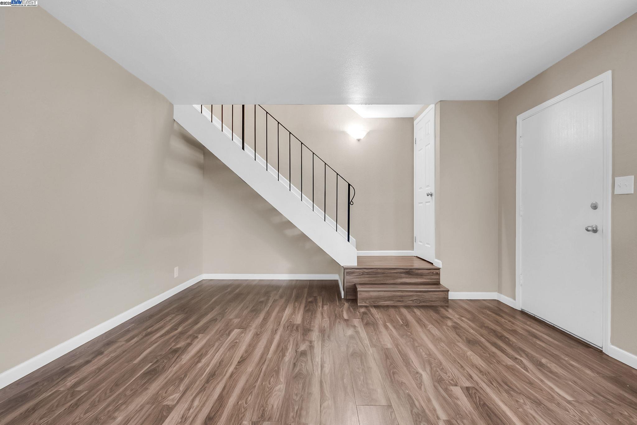 Detail Gallery Image 9 of 24 For 4446 Seminole Way, Pleasanton,  CA 94588 - 4 Beds | 2/1 Baths