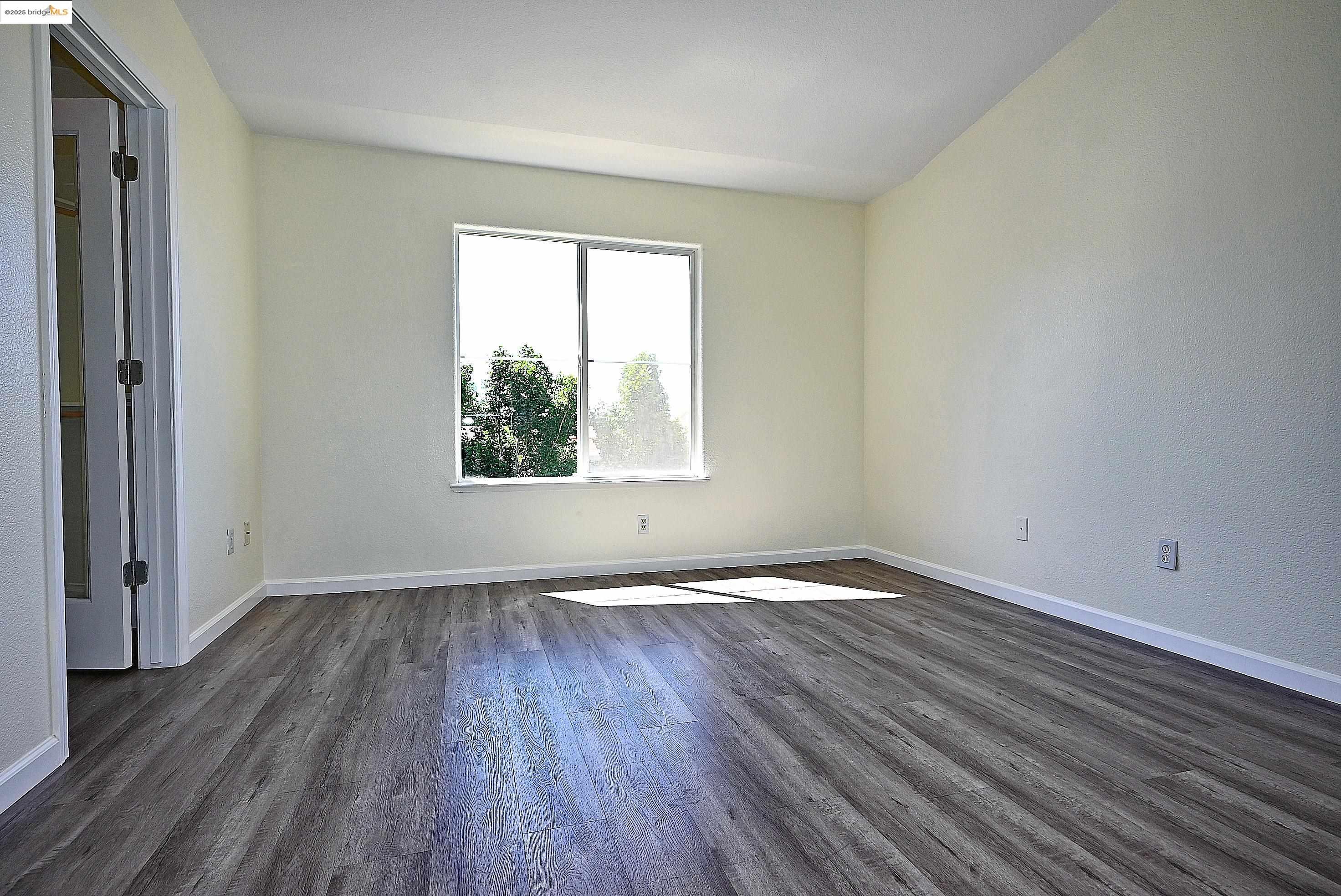 Photo #12: 41110430 Listing: Photo #12