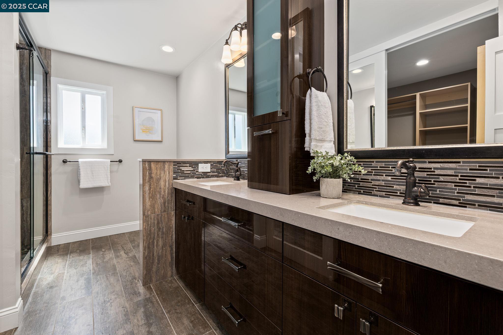 Detail Gallery Image 11 of 28 For 1092 Hillendale Ct, Walnut Creek,  CA 94596 - 4 Beds | 2/1 Baths