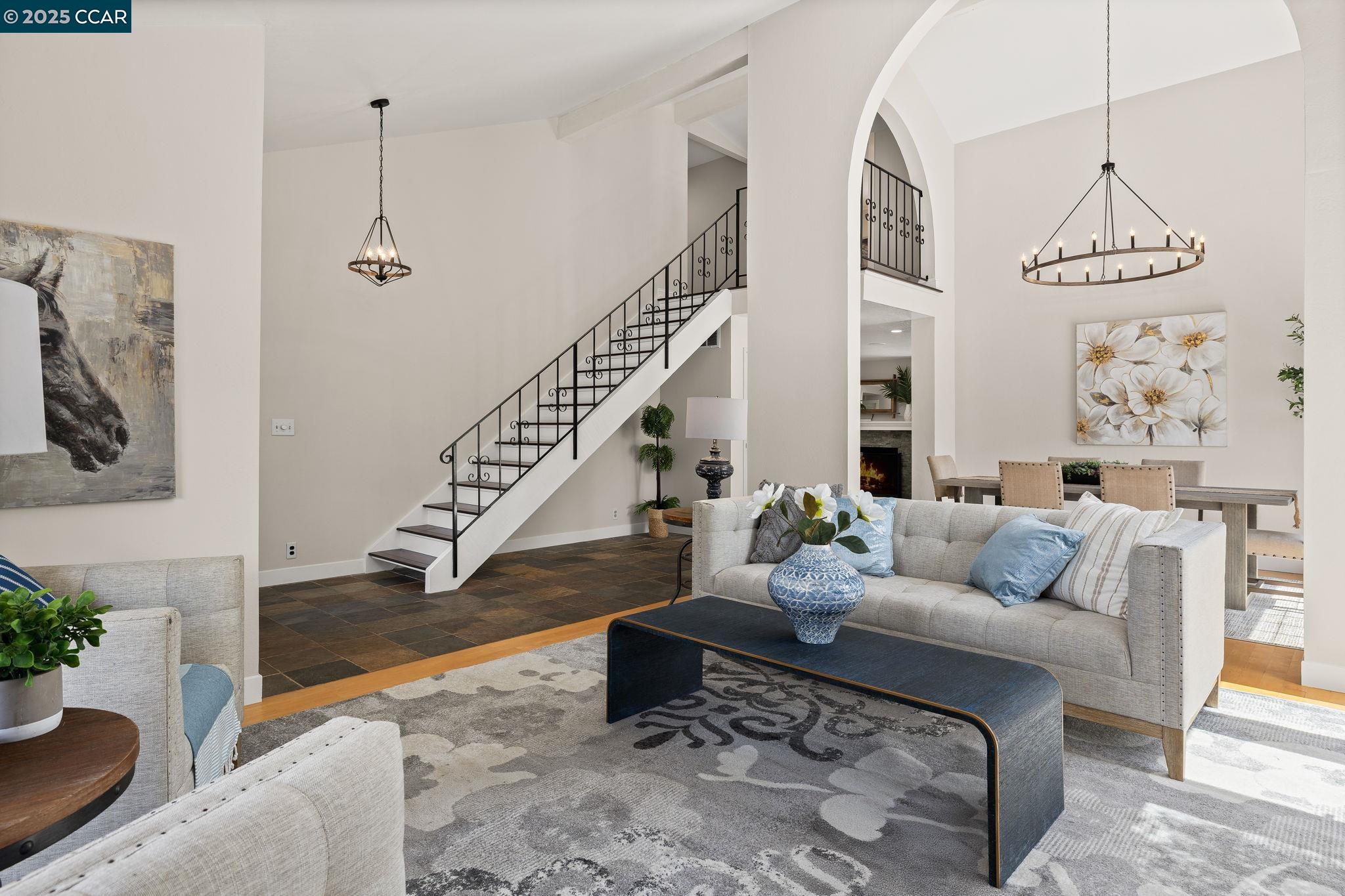 Detail Gallery Image 6 of 28 For 1092 Hillendale Ct, Walnut Creek,  CA 94596 - 4 Beds | 2/1 Baths