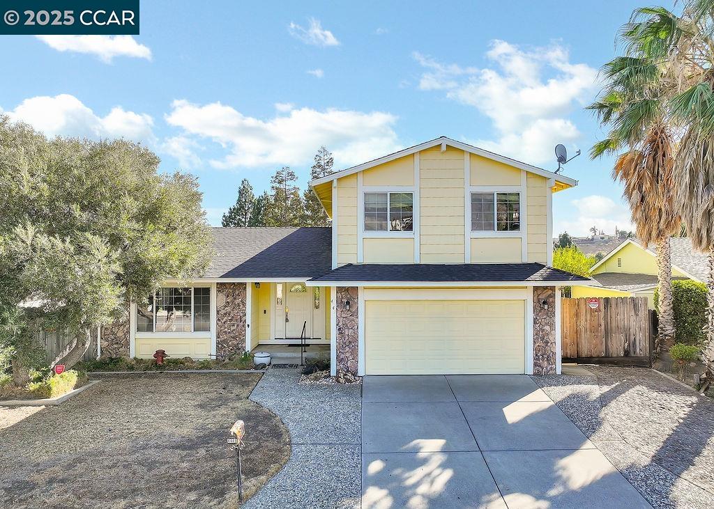 Detail Gallery Image 3 of 33 For 4449 Valle Vista, Pittsburg,  CA 94565 - 4 Beds | 2/1 Baths