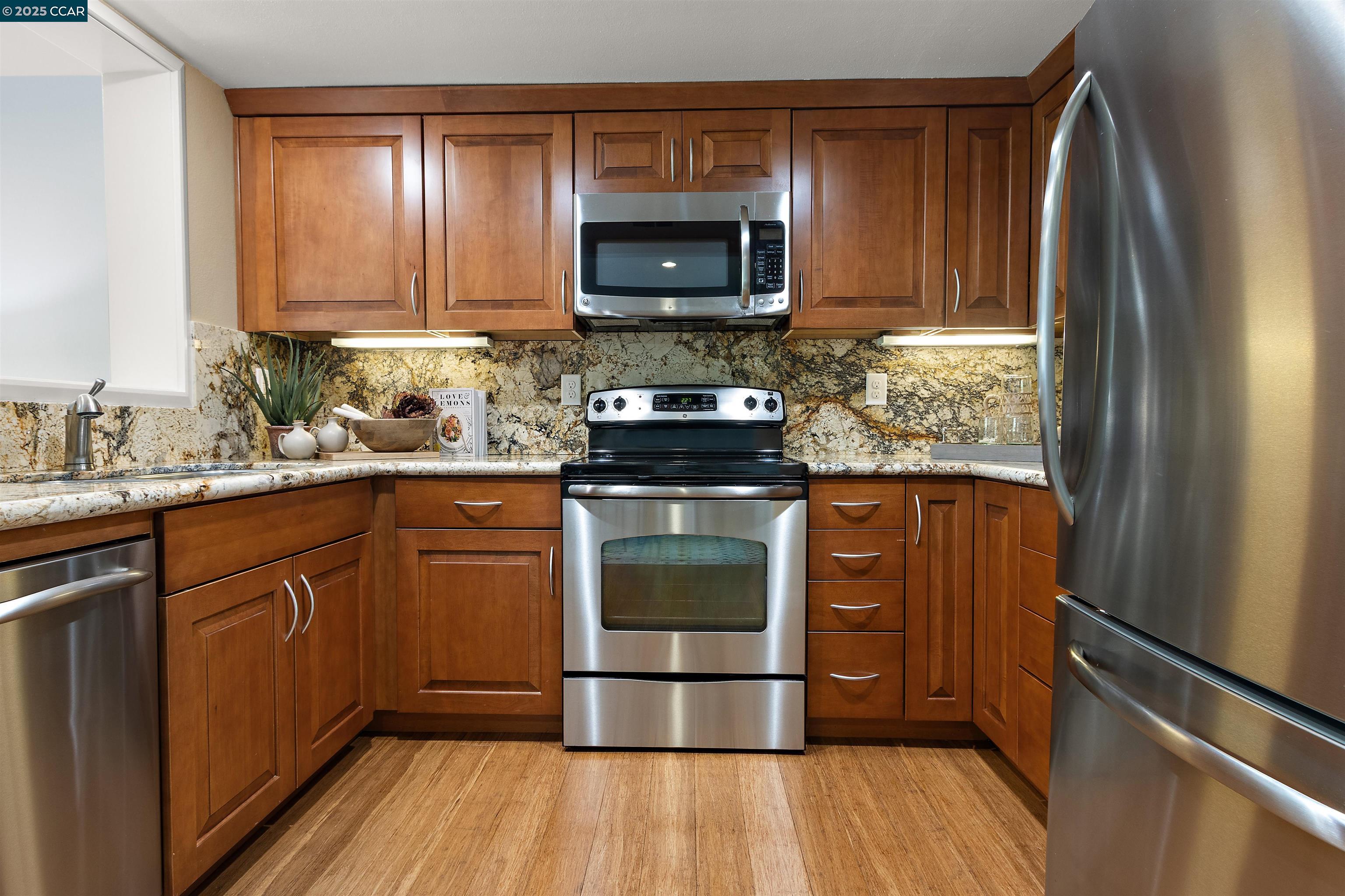 Photo #8: 41110437 Listing: Photo #8