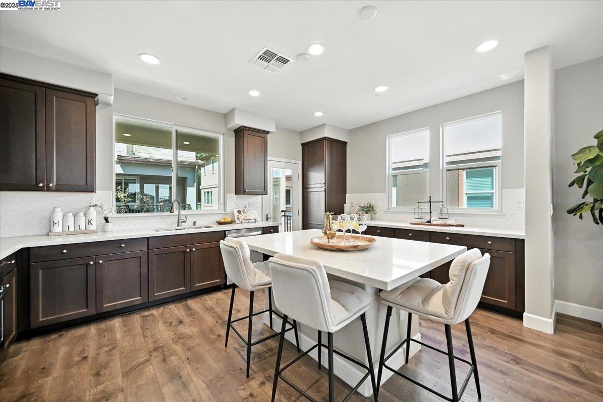 Detail Gallery Image 16 of 60 For 437 Ryan Ter, San Ramon,  CA 94583 - 4 Beds | 3/1 Baths