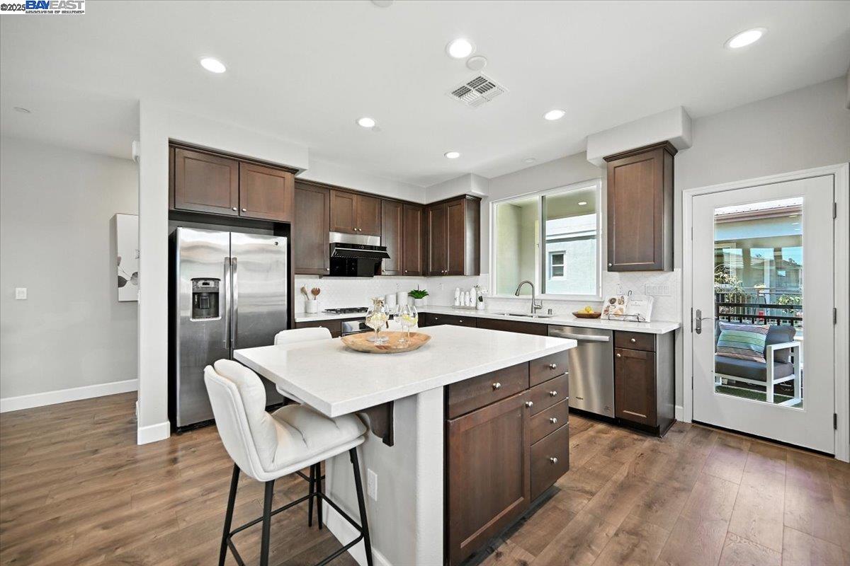 Detail Gallery Image 17 of 60 For 437 Ryan Ter, San Ramon,  CA 94583 - 4 Beds | 3/1 Baths