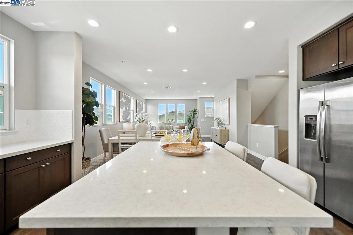 Detail Gallery Image 4 of 60 For 437 Ryan Ter, San Ramon,  CA 94583 - 4 Beds | 3/1 Baths
