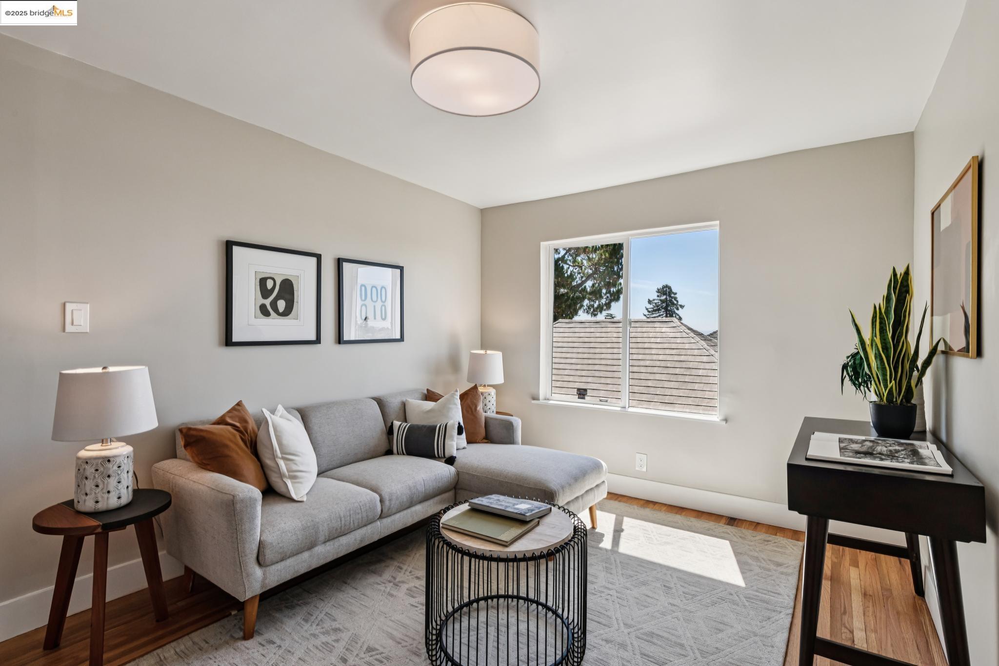 Detail Gallery Image 31 of 60 For 4015 Rhoda Ave, Oakland,  CA 94602 - 4 Beds | 3 Baths