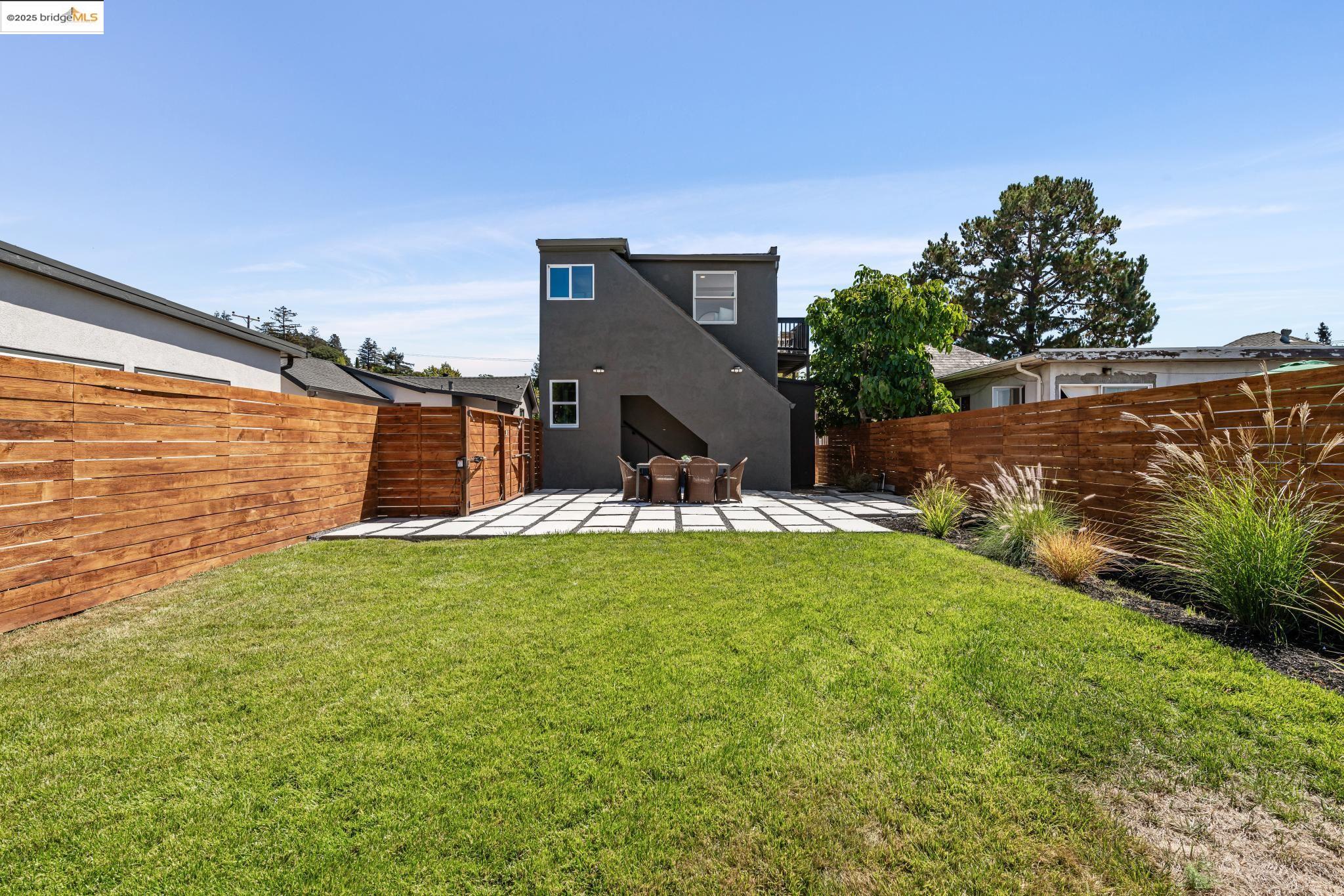 Detail Gallery Image 47 of 60 For 4015 Rhoda Ave, Oakland,  CA 94602 - 4 Beds | 3 Baths
