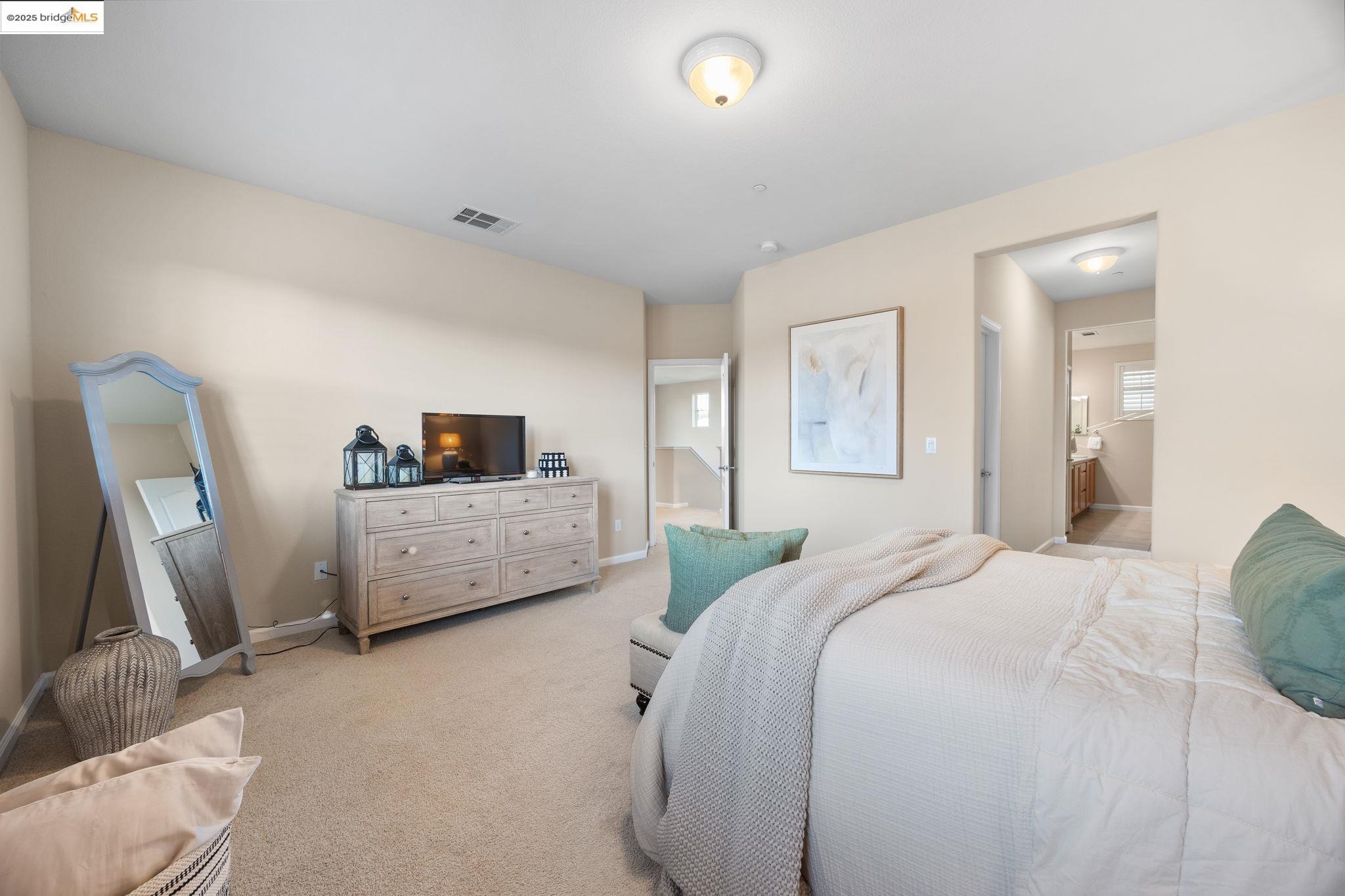 Detail Gallery Image 21 of 38 For 227 Hibiscus Way, Oakley,  CA 94561 - 4 Beds | 3 Baths