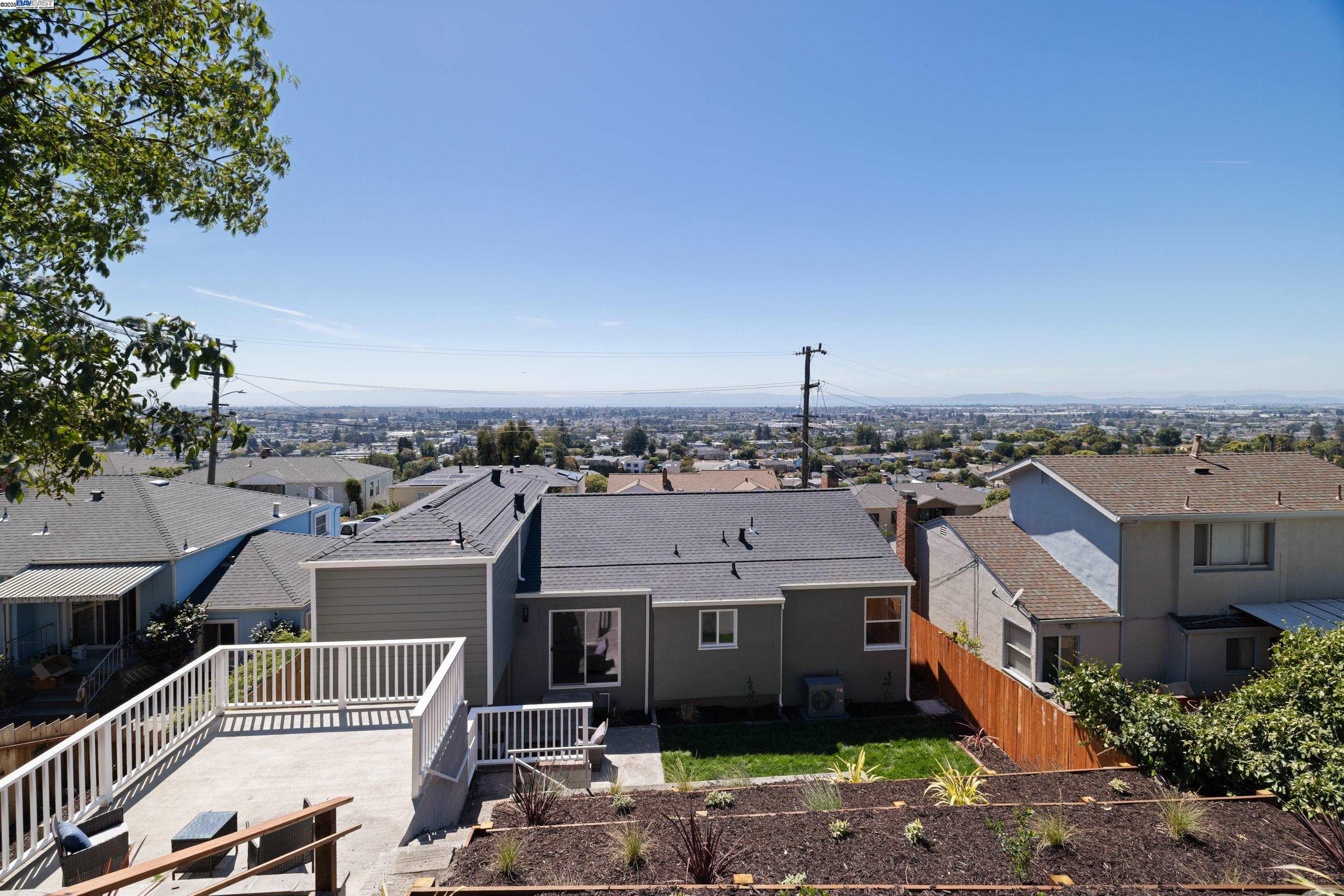 Detail Gallery Image 24 of 27 For 16068 Gramercy Dr, San Leandro,  CA 94578 - 3 Beds | 2 Baths