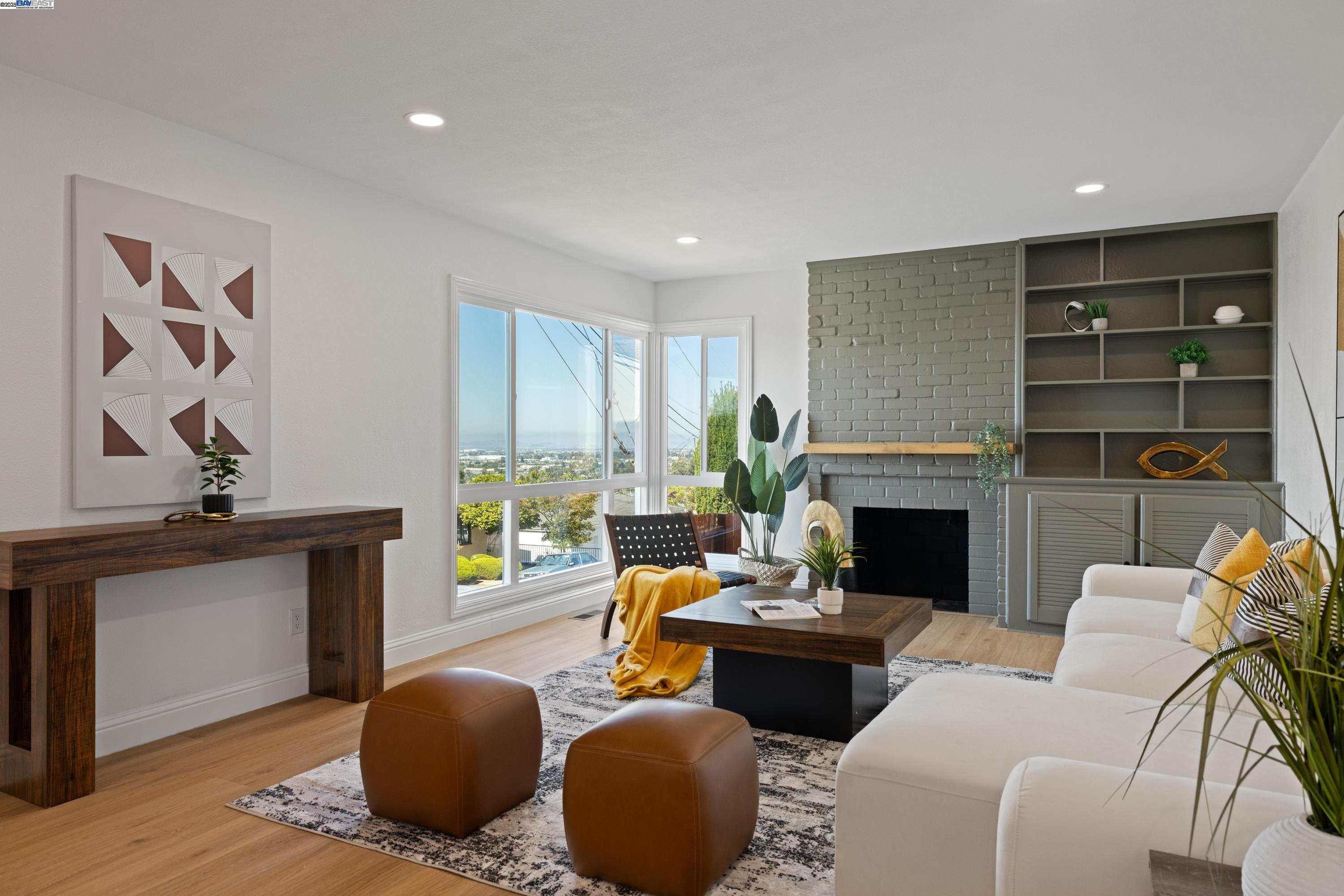 Detail Gallery Image 4 of 27 For 16068 Gramercy Dr, San Leandro,  CA 94578 - 3 Beds | 2 Baths