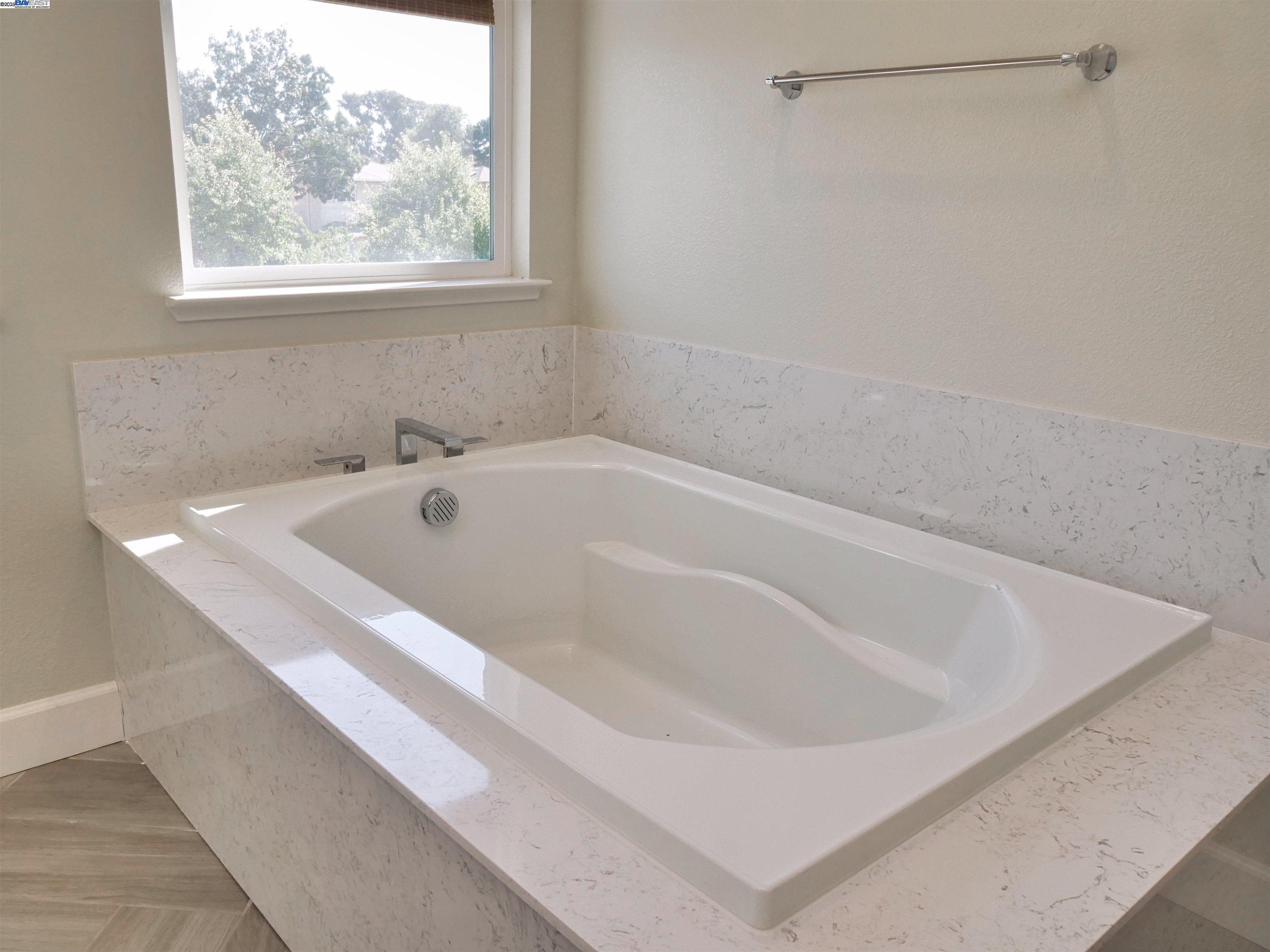 Detail Gallery Image 17 of 24 For 1108 Jason Creek Pl, Hayward,  CA 94544 - 4 Beds | 3 Baths