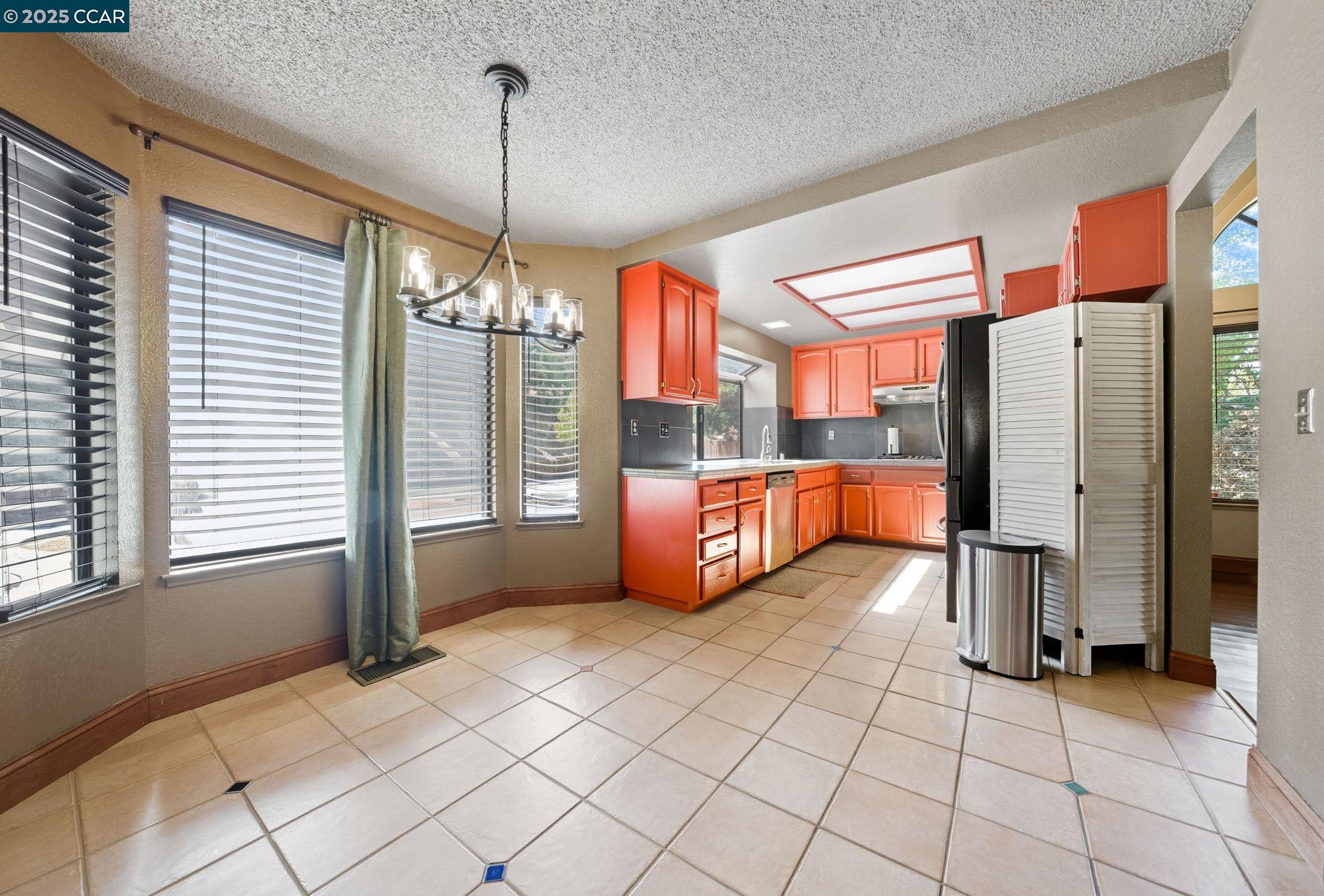 Detail Gallery Image 26 of 59 For 109 Spinel, Hercules,  CA 94547-1734 - 4 Beds | 3 Baths