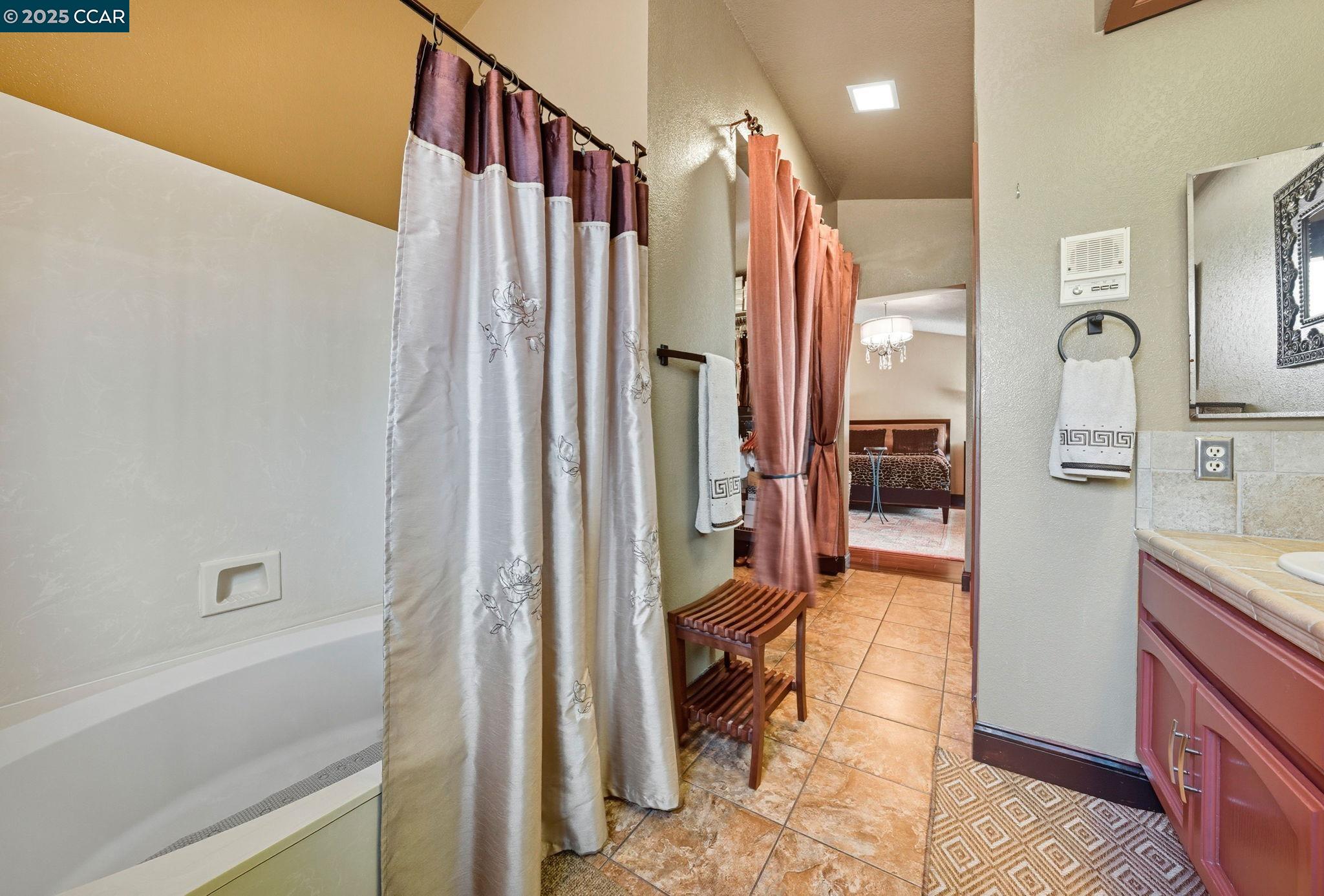Detail Gallery Image 45 of 59 For 109 Spinel, Hercules,  CA 94547-1734 - 4 Beds | 3 Baths