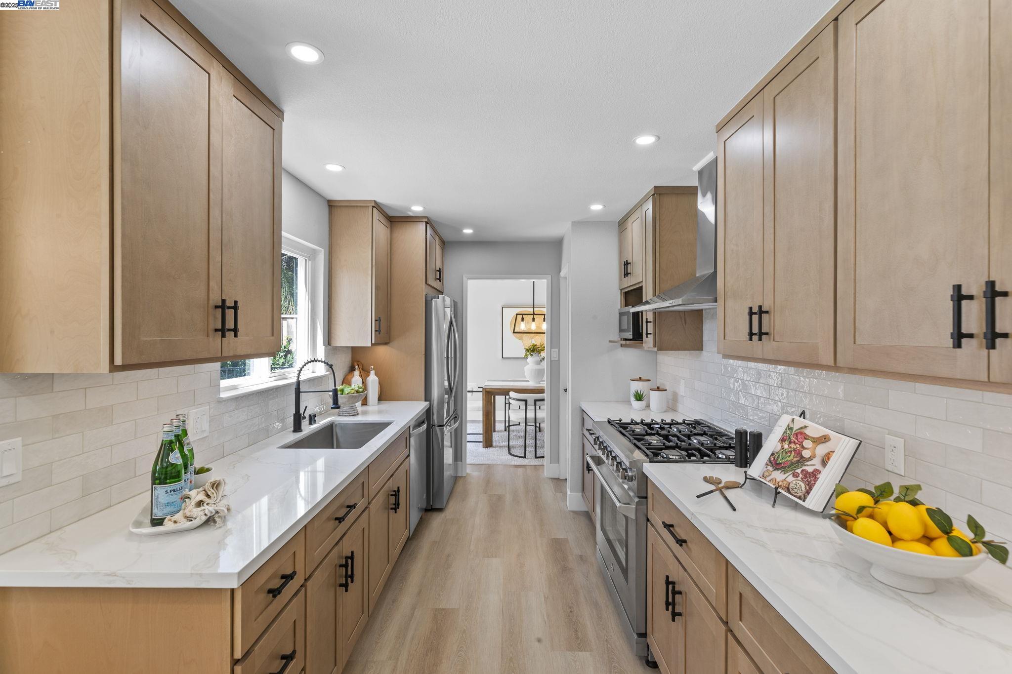 Detail Gallery Image 11 of 57 For 2531 Willowren Way, Pleasanton,  CA 94566 - 4 Beds | 2/1 Baths