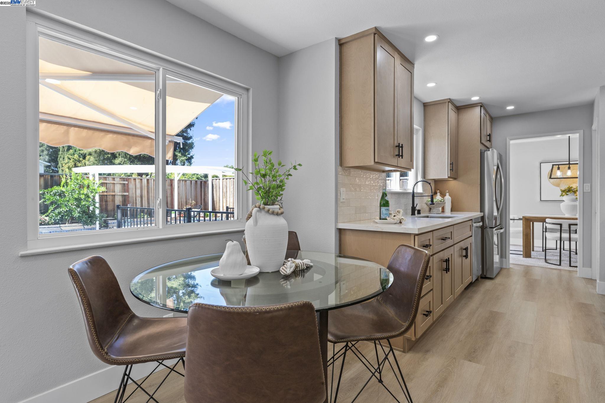 Detail Gallery Image 12 of 57 For 2531 Willowren Way, Pleasanton,  CA 94566 - 4 Beds | 2/1 Baths