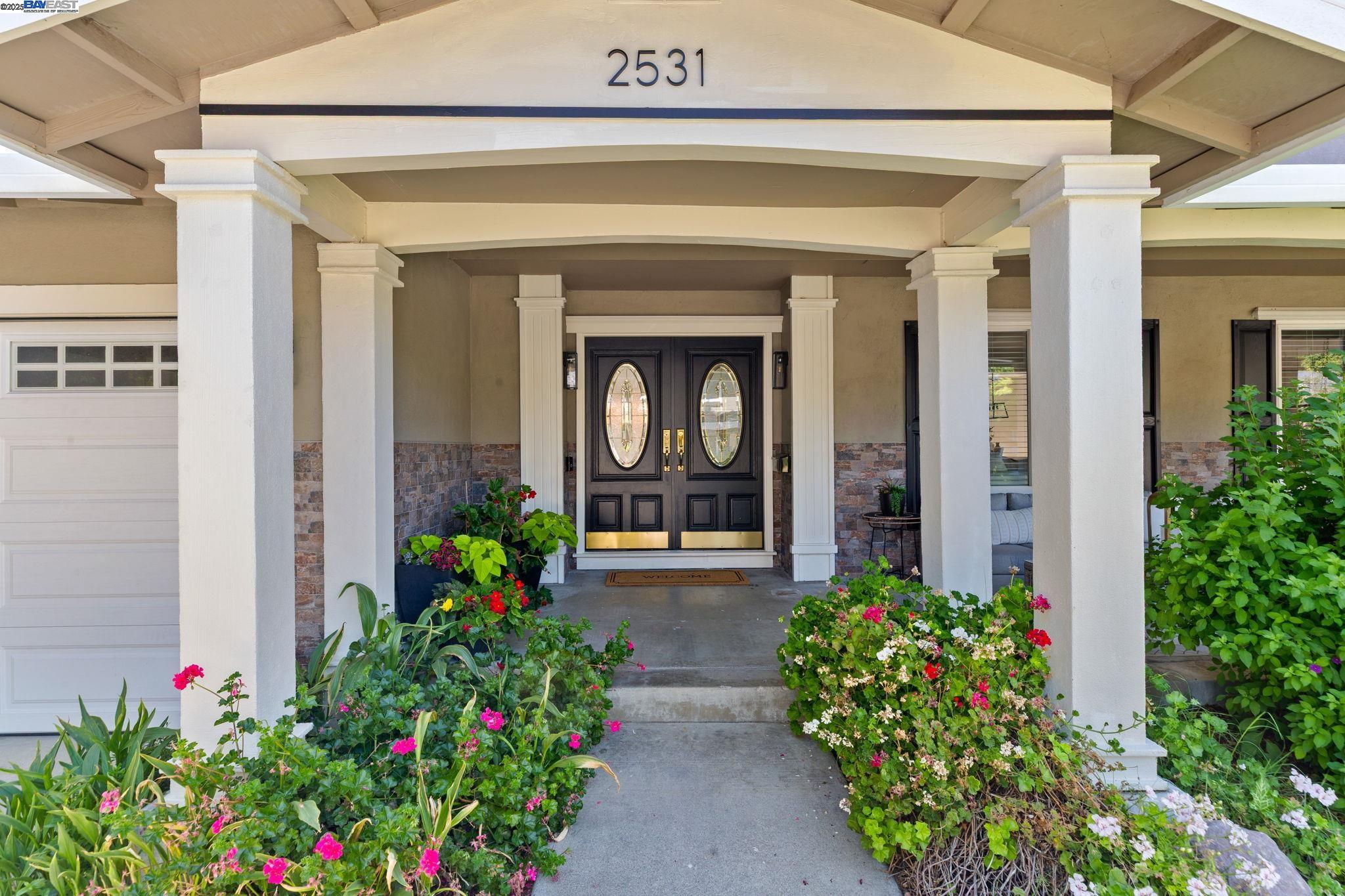 Detail Gallery Image 3 of 57 For 2531 Willowren Way, Pleasanton,  CA 94566 - 4 Beds | 2/1 Baths