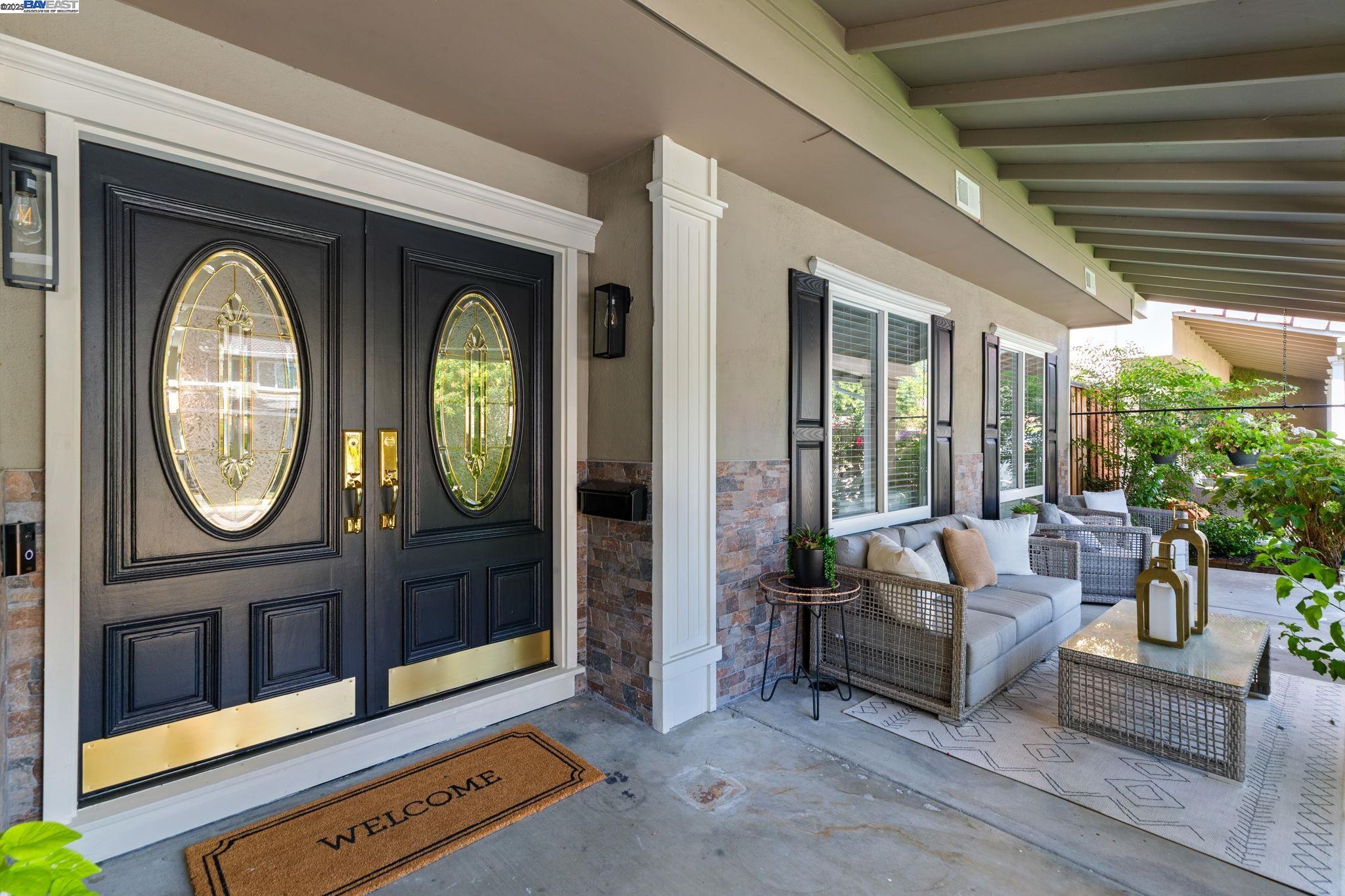 Detail Gallery Image 4 of 57 For 2531 Willowren Way, Pleasanton,  CA 94566 - 4 Beds | 2/1 Baths