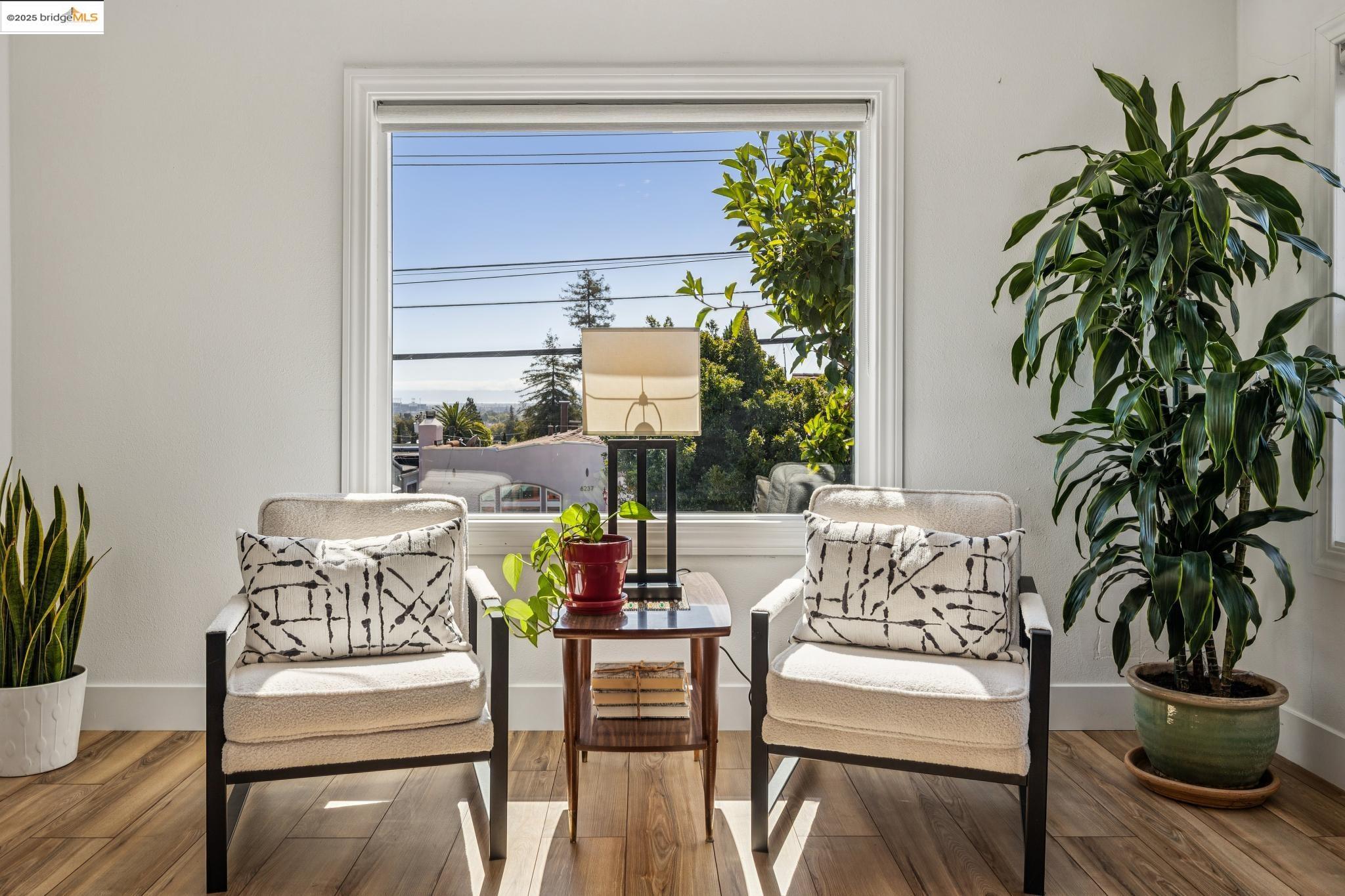 Detail Gallery Image 11 of 47 For 6238 Majestic Ave, Oakland,  CA 94605 - 2 Beds | 1 Baths