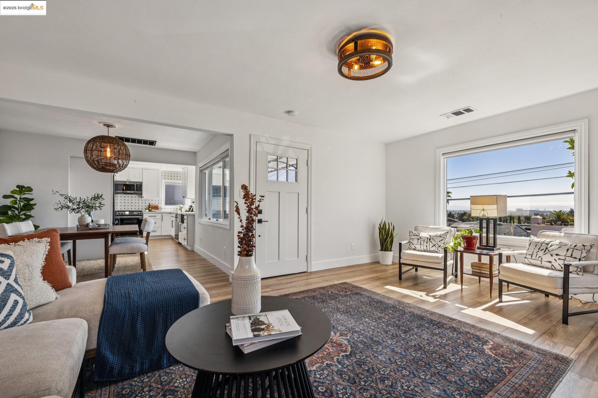 Detail Gallery Image 12 of 47 For 6238 Majestic Ave, Oakland,  CA 94605 - 2 Beds | 1 Baths