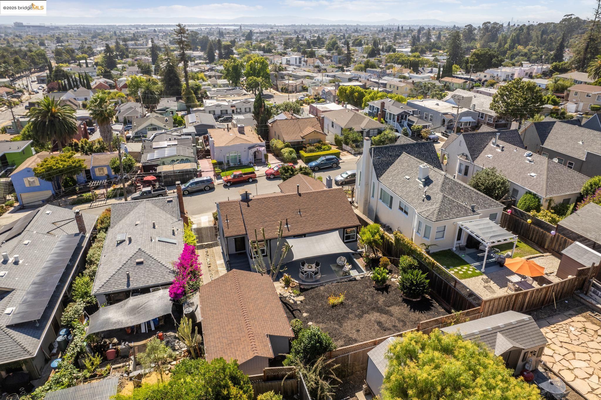Detail Gallery Image 46 of 47 For 6238 Majestic Ave, Oakland,  CA 94605 - 2 Beds | 1 Baths
