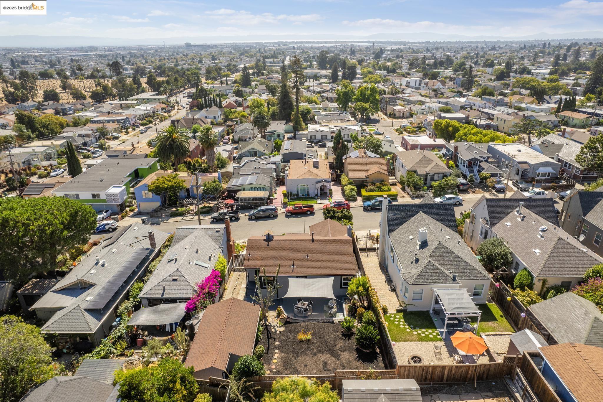 Detail Gallery Image 47 of 47 For 6238 Majestic Ave, Oakland,  CA 94605 - 2 Beds | 1 Baths