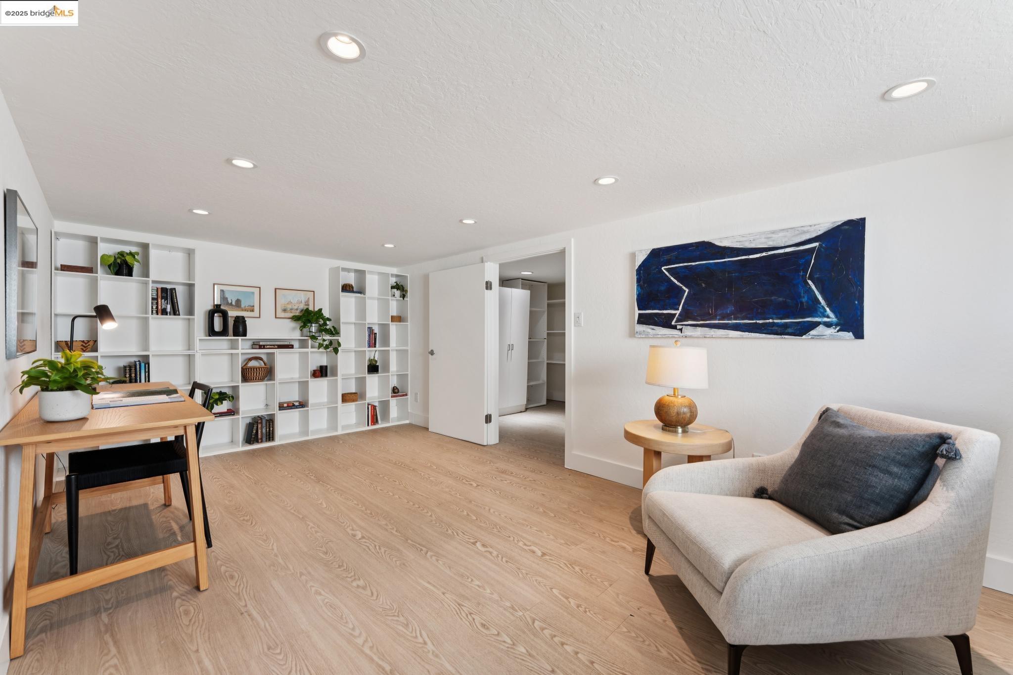 Detail Gallery Image 22 of 58 For 5958 Colton Blvd., Oakland,  CA 94611 - 3 Beds | 2/1 Baths