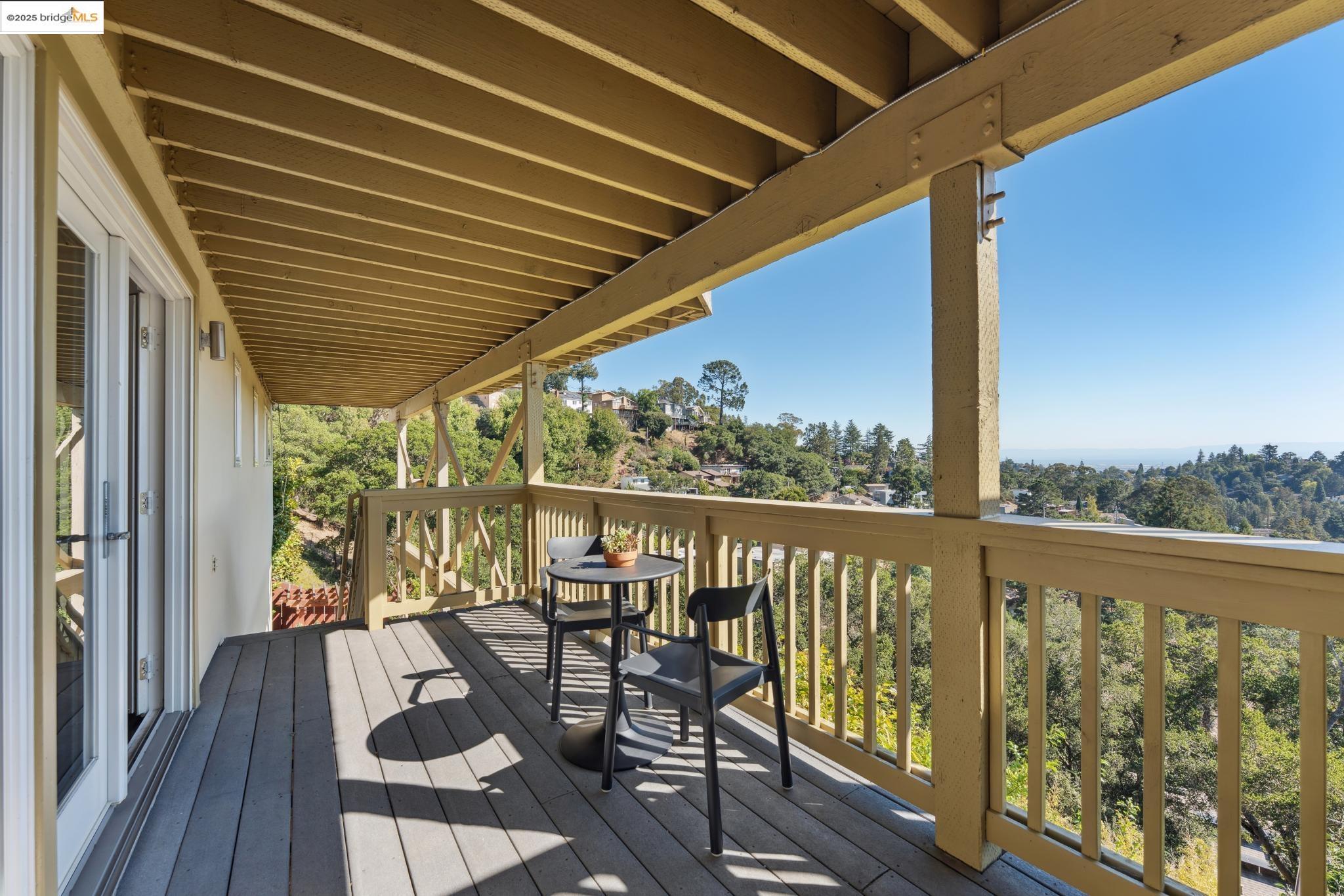 Detail Gallery Image 42 of 58 For 5958 Colton Blvd., Oakland,  CA 94611 - 3 Beds | 2/1 Baths