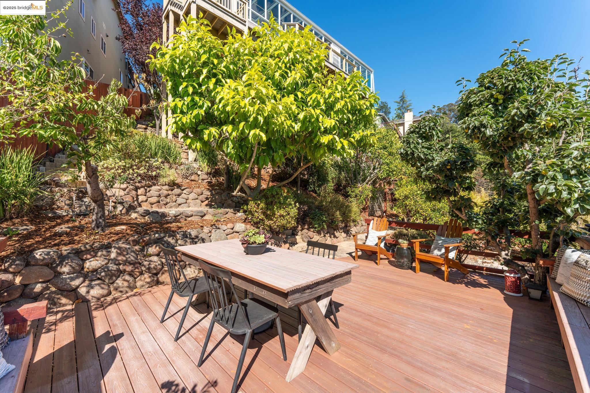 Detail Gallery Image 45 of 58 For 5958 Colton Blvd., Oakland,  CA 94611 - 3 Beds | 2/1 Baths