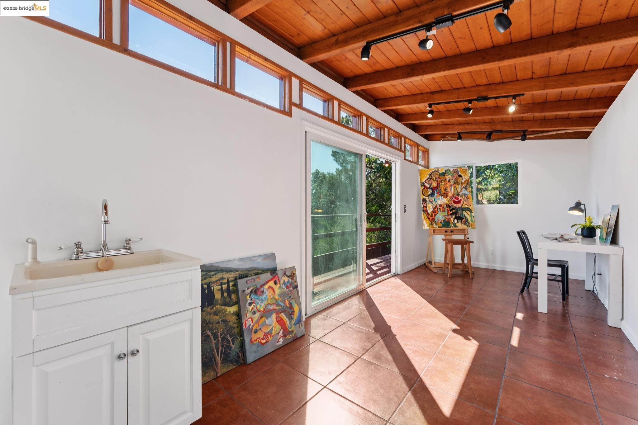 Detail Gallery Image 51 of 58 For 5958 Colton Blvd., Oakland,  CA 94611 - 3 Beds | 2/1 Baths