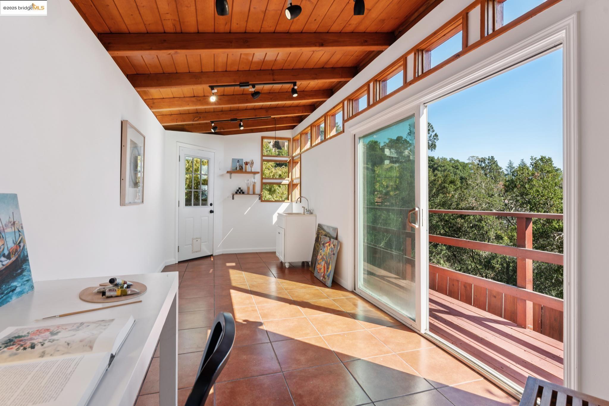 Detail Gallery Image 53 of 58 For 5958 Colton Blvd., Oakland,  CA 94611 - 3 Beds | 2/1 Baths