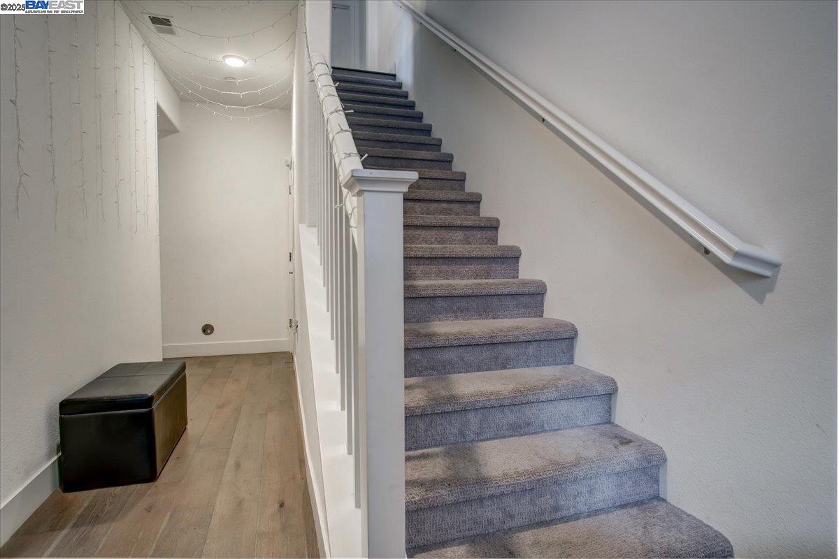 Detail Gallery Image 26 of 35 For 29322 Hub Ln, Hayward,  CA 94544 - 3 Beds | 3/1 Baths