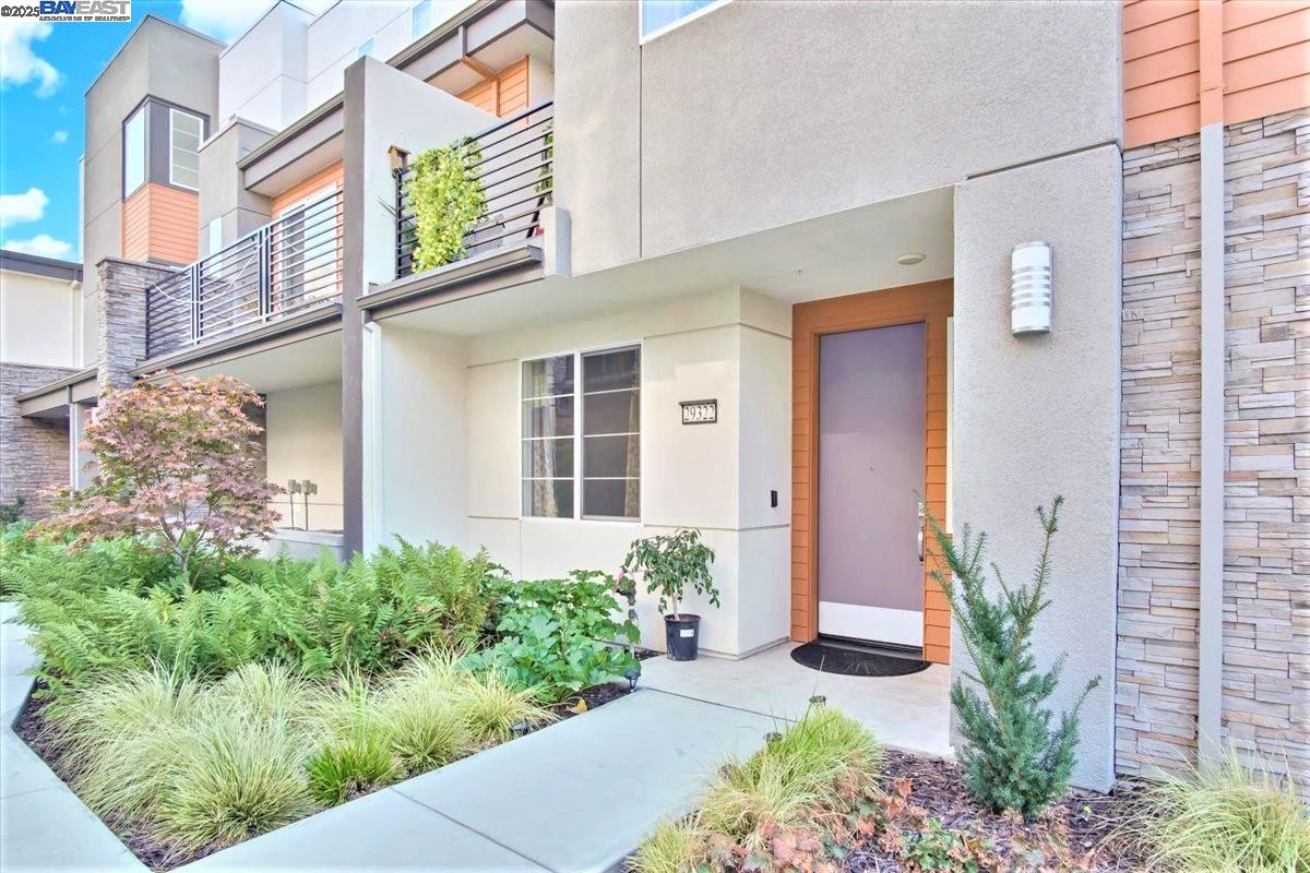 Detail Gallery Image 32 of 35 For 29322 Hub Ln, Hayward,  CA 94544 - 3 Beds | 3/1 Baths