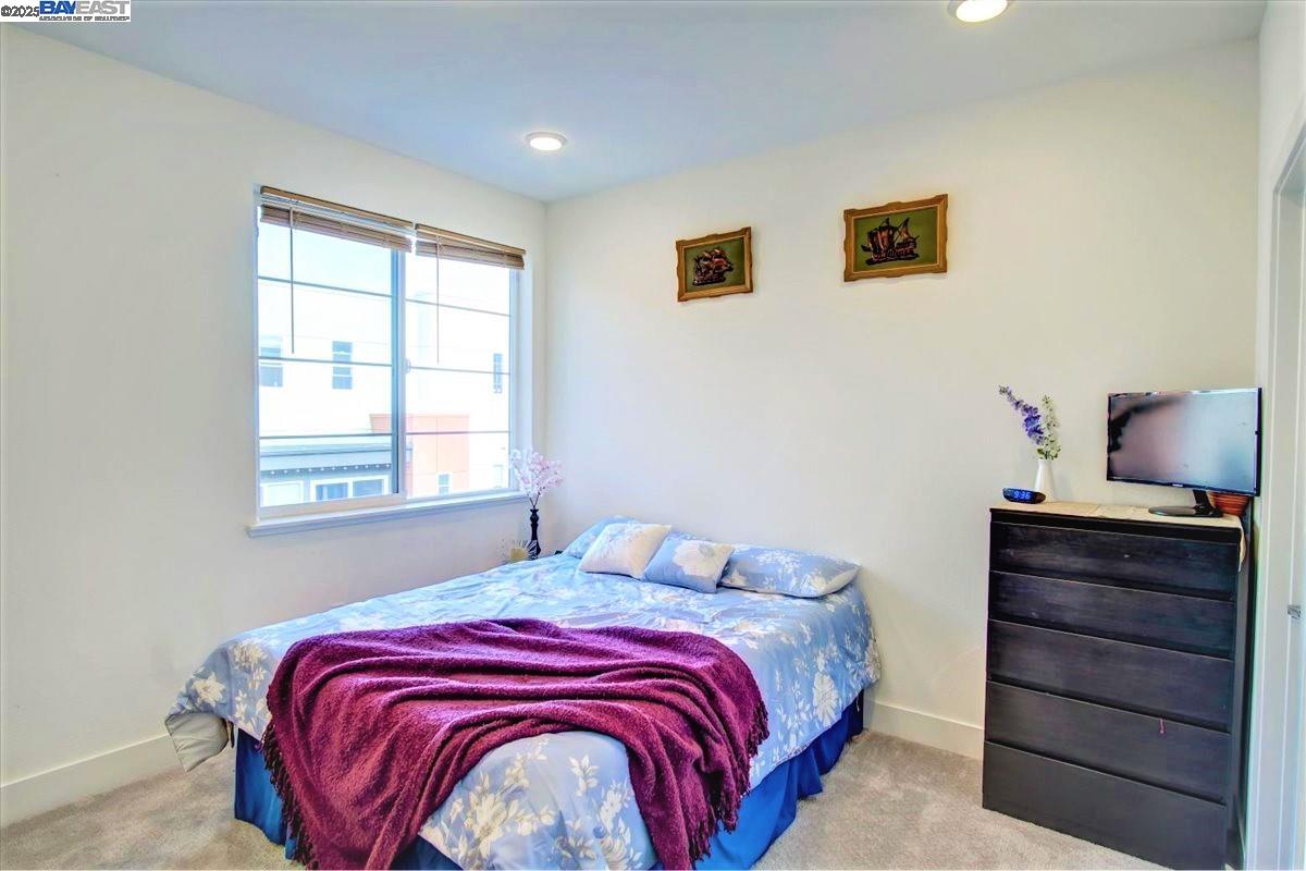 Detail Gallery Image 9 of 35 For 29322 Hub Ln, Hayward,  CA 94544 - 3 Beds | 3/1 Baths