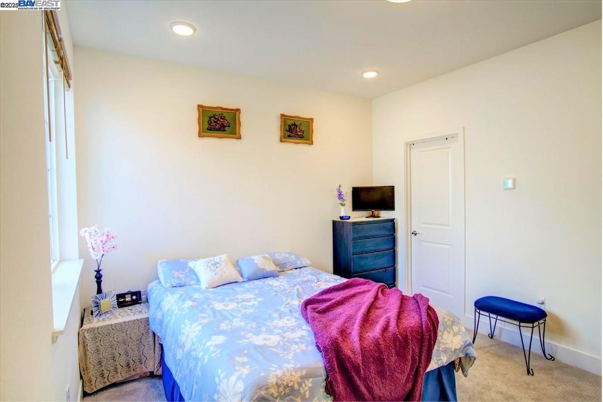 Detail Gallery Image 10 of 35 For 29322 Hub Ln, Hayward,  CA 94544 - 3 Beds | 3/1 Baths