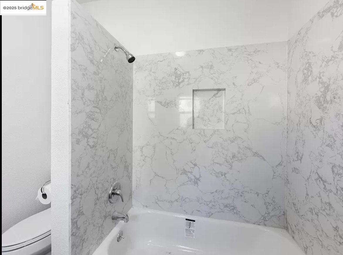 Detail Gallery Image 11 of 12 For 2709 California Street, Berkeley,  CA 94703 - 2 Beds | 1 Baths