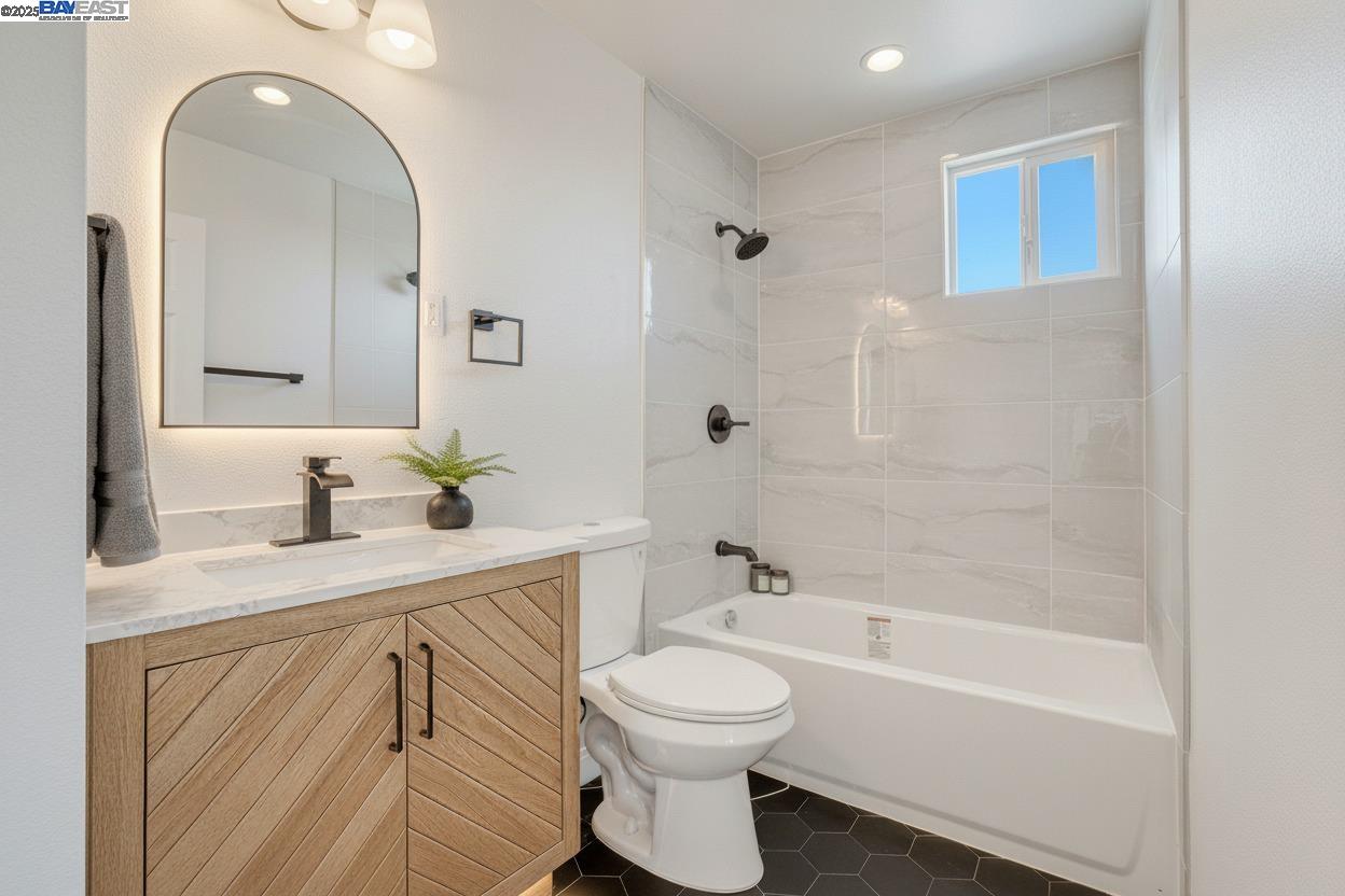 Detail Gallery Image 17 of 26 For 1339 Lettia Rd, San Pablo,  CA 94806 - 3 Beds | 1 Baths