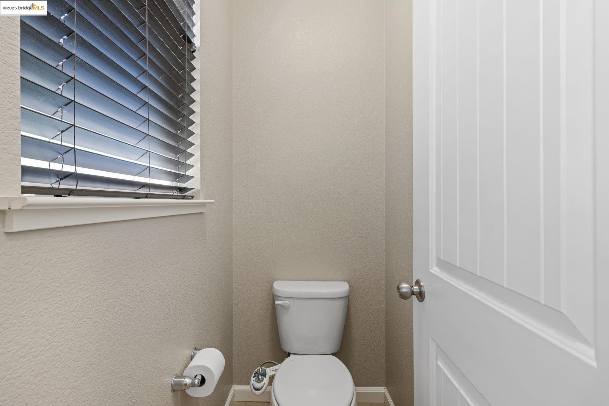 Detail Gallery Image 33 of 52 For 2218 Toscana Dr, Pittsburg,  CA 94565 - 5 Beds | 3 Baths