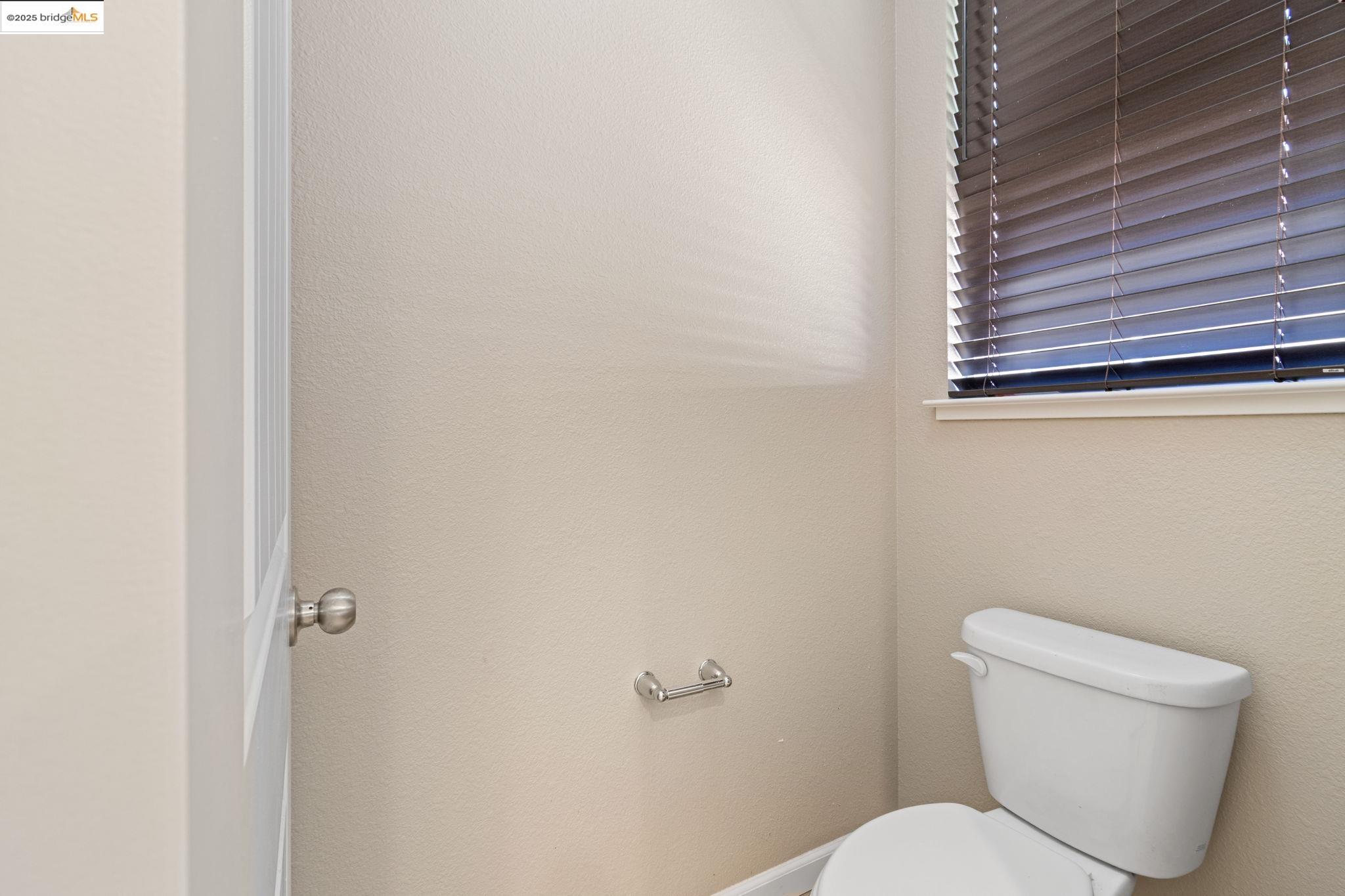 Detail Gallery Image 45 of 52 For 2218 Toscana Dr, Pittsburg,  CA 94565 - 5 Beds | 3 Baths